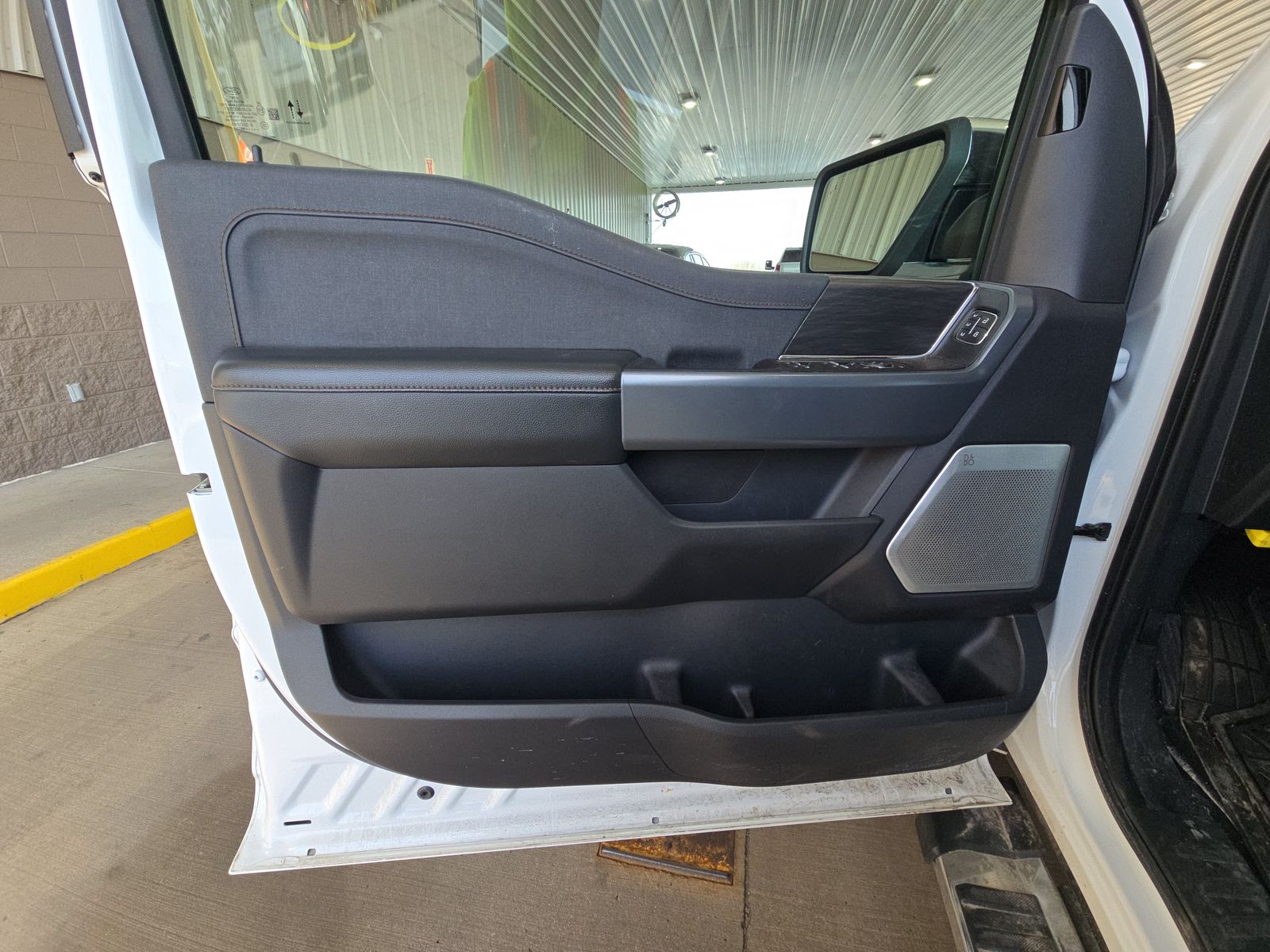 2024 Ford F-150 Hybrid Lariat AWD