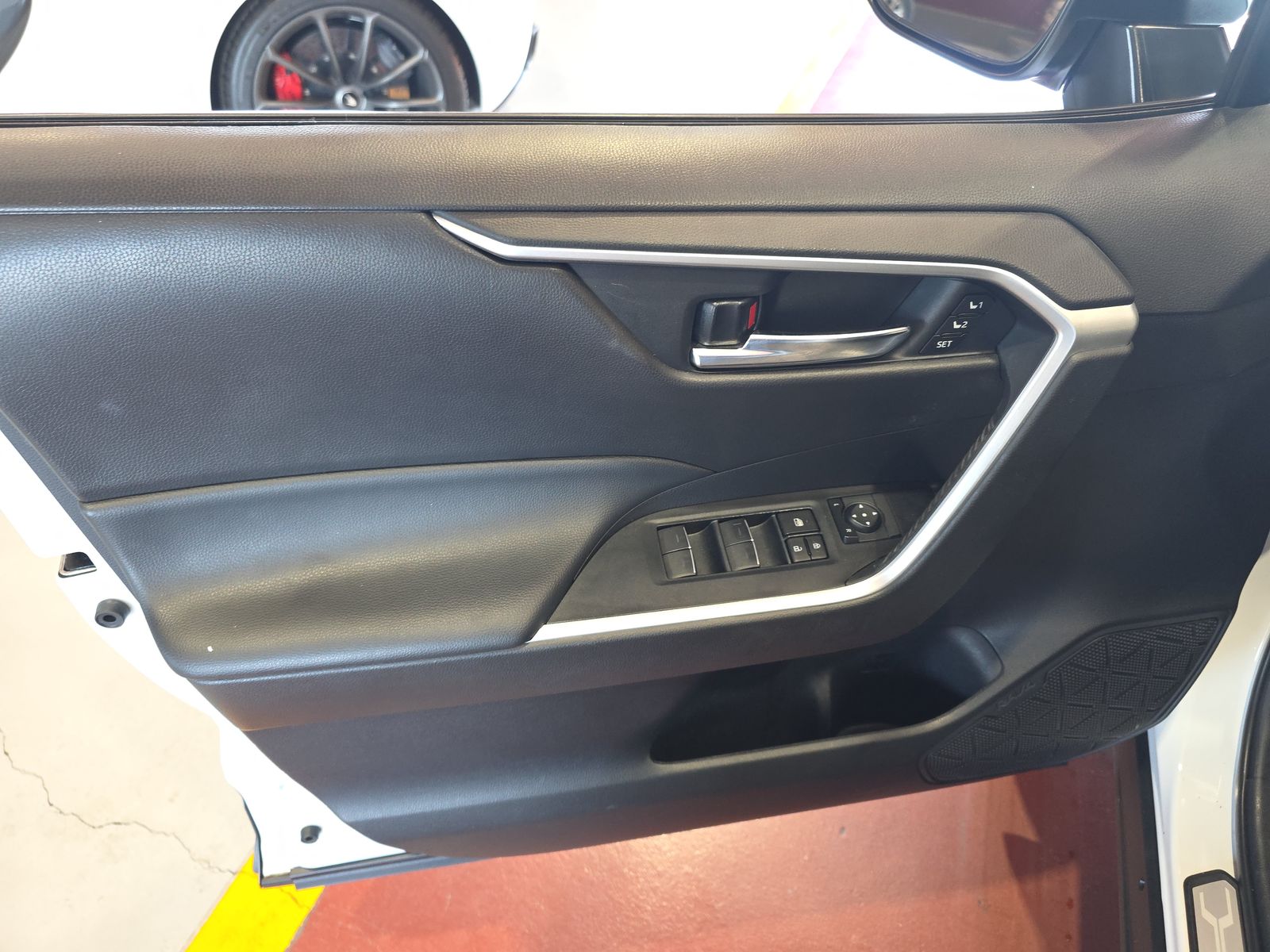 2024 Toyota RAV4 Hybrid XLE Premium AWD