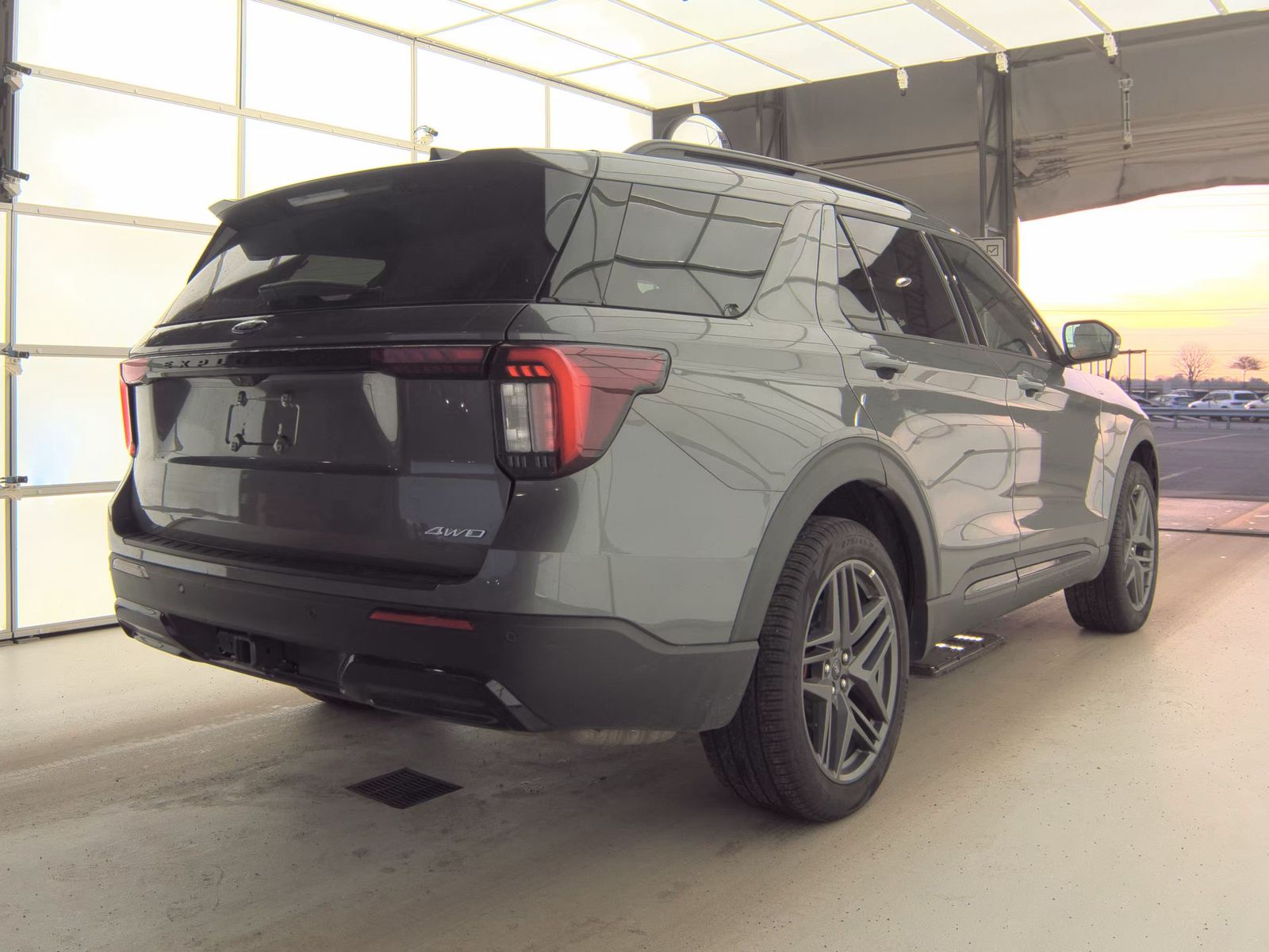 2025 Ford Explorer ST-Line AWD