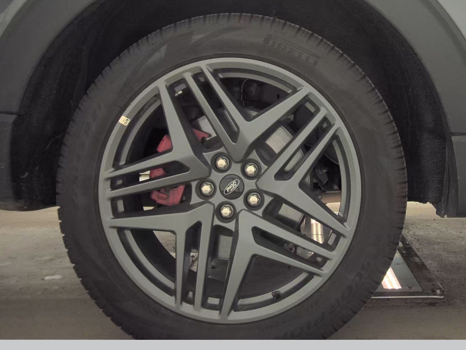 2025 Ford Explorer ST-Line AWD