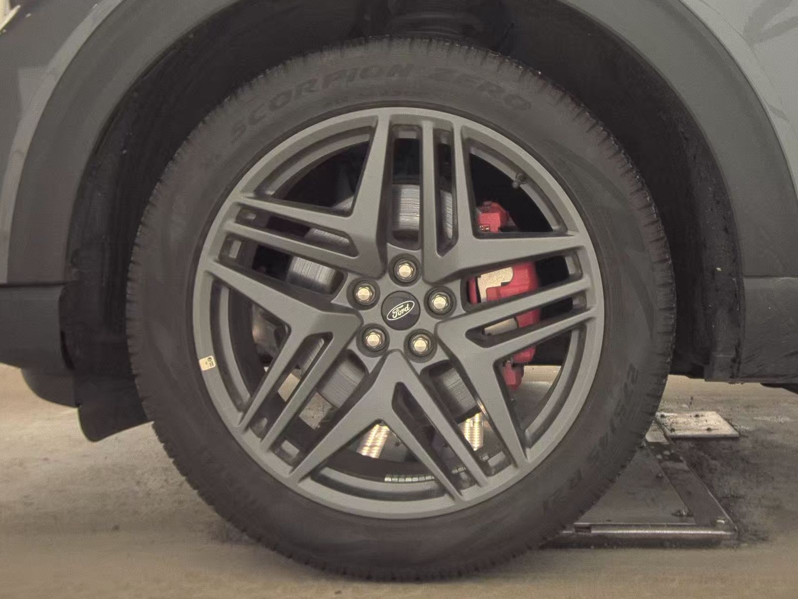 2025 Ford Explorer ST-Line AWD