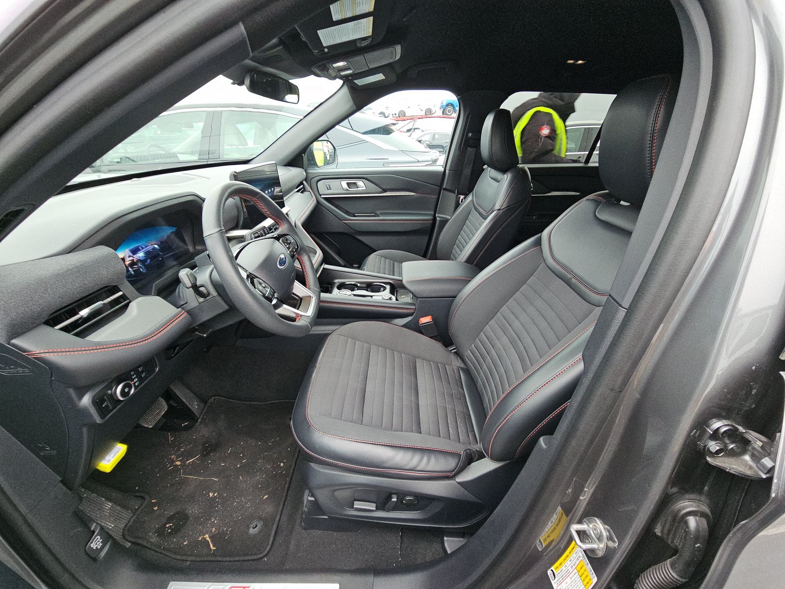 2025 Ford Explorer ST-Line AWD