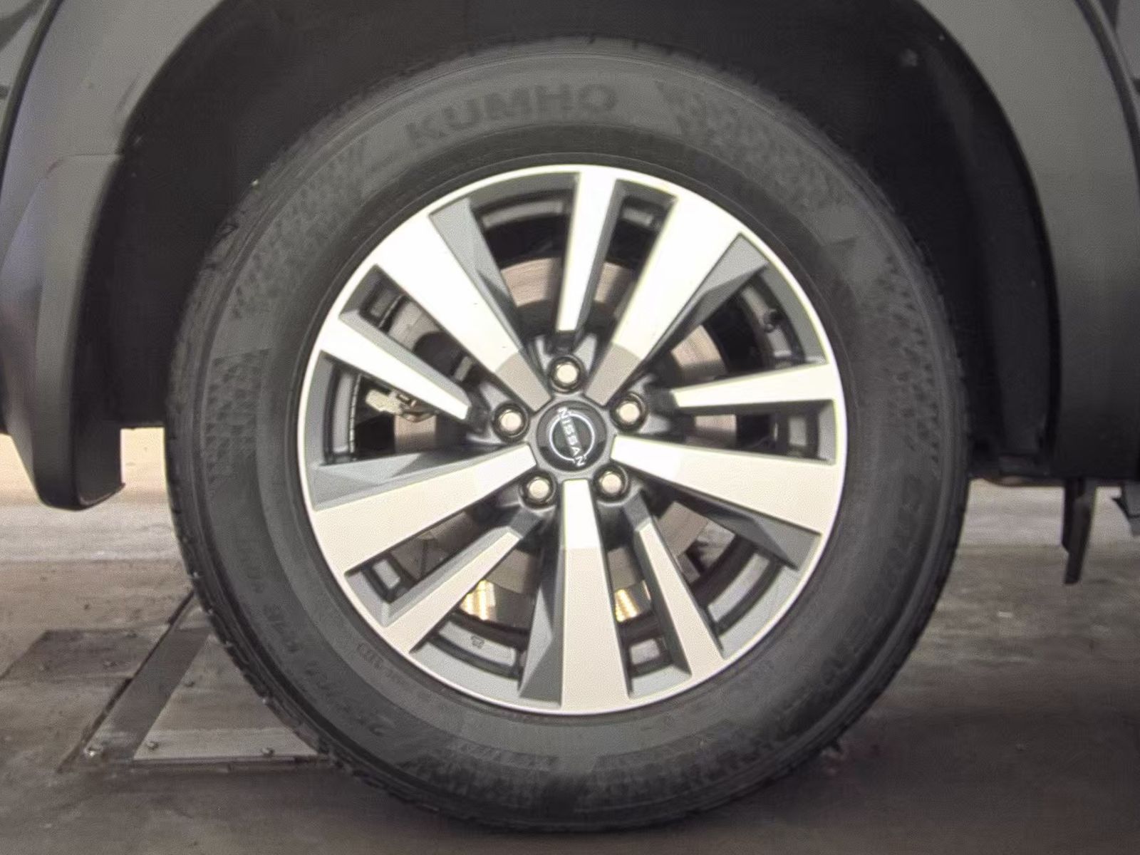 2025 Nissan Pathfinder SL AWD