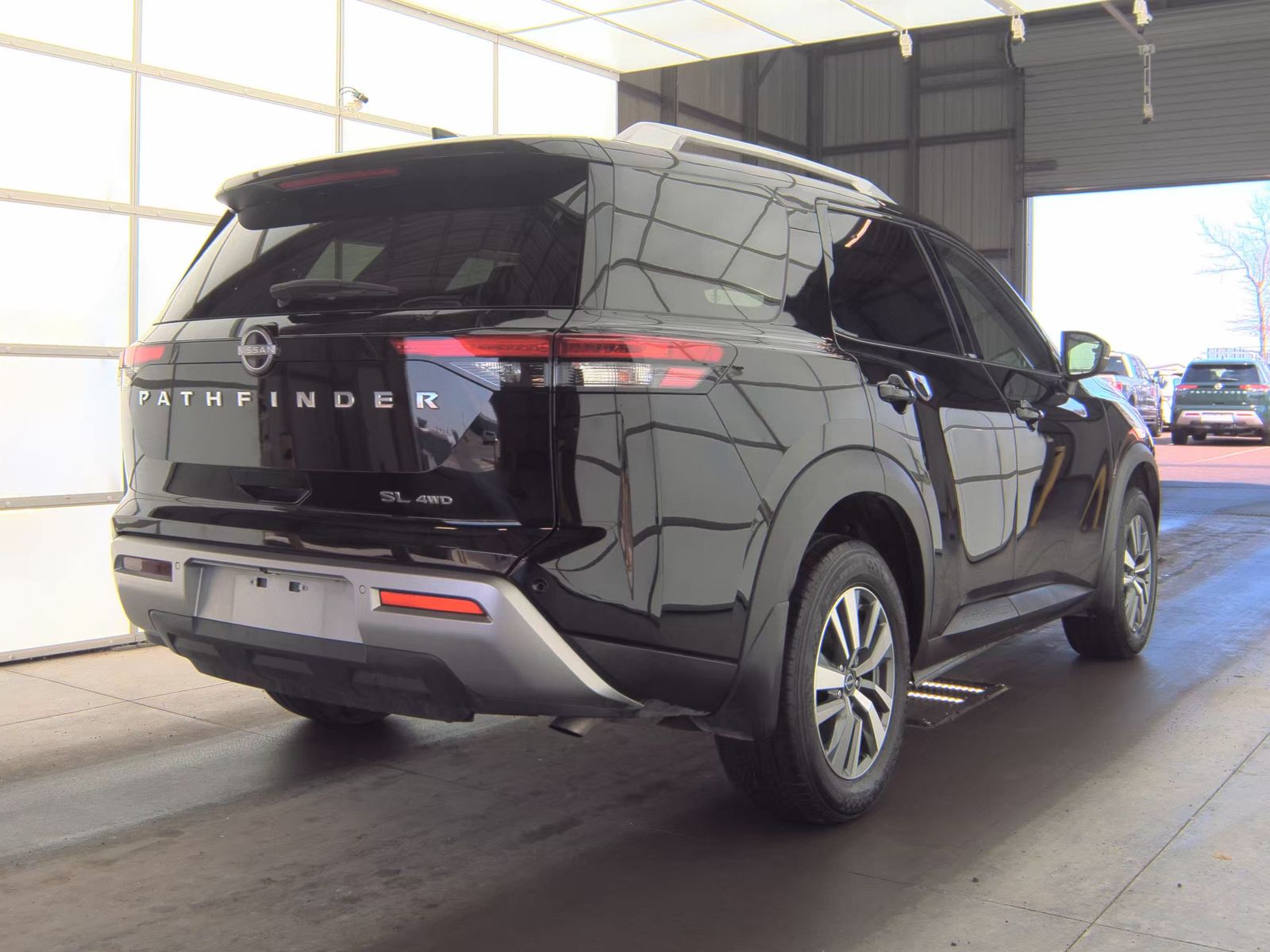 2025 Nissan Pathfinder SL AWD