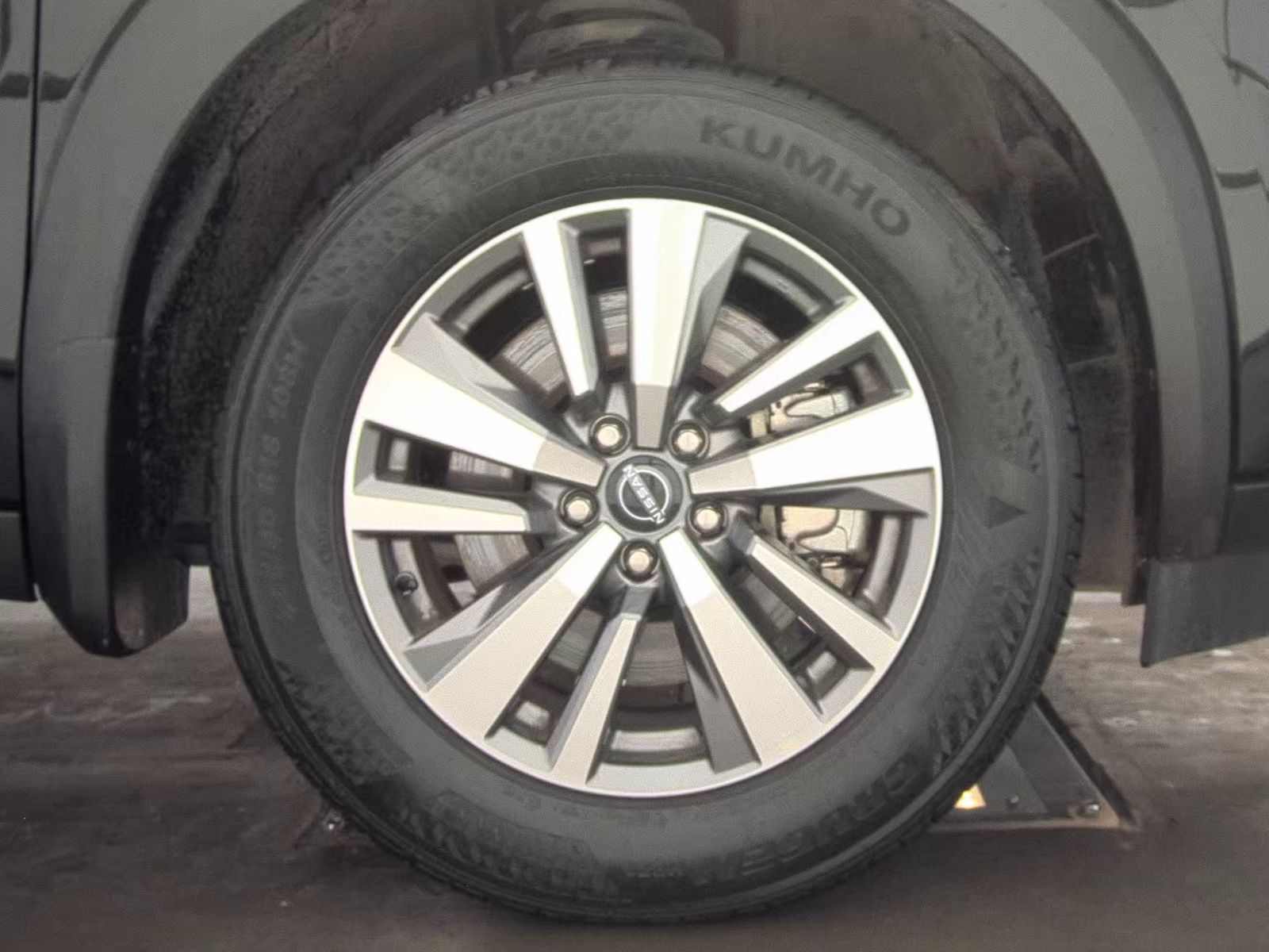 2025 Nissan Pathfinder SL AWD