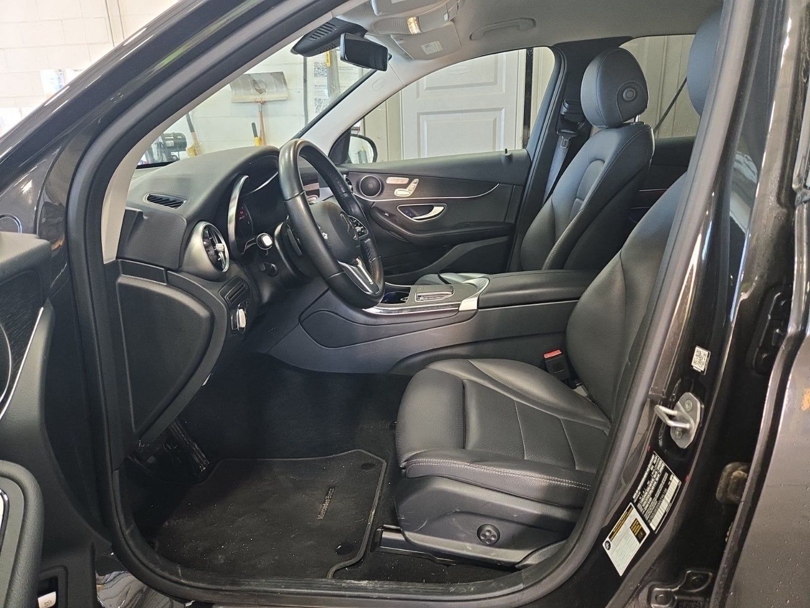 2021 Mercedes-Benz GLC GLC 300 AWD