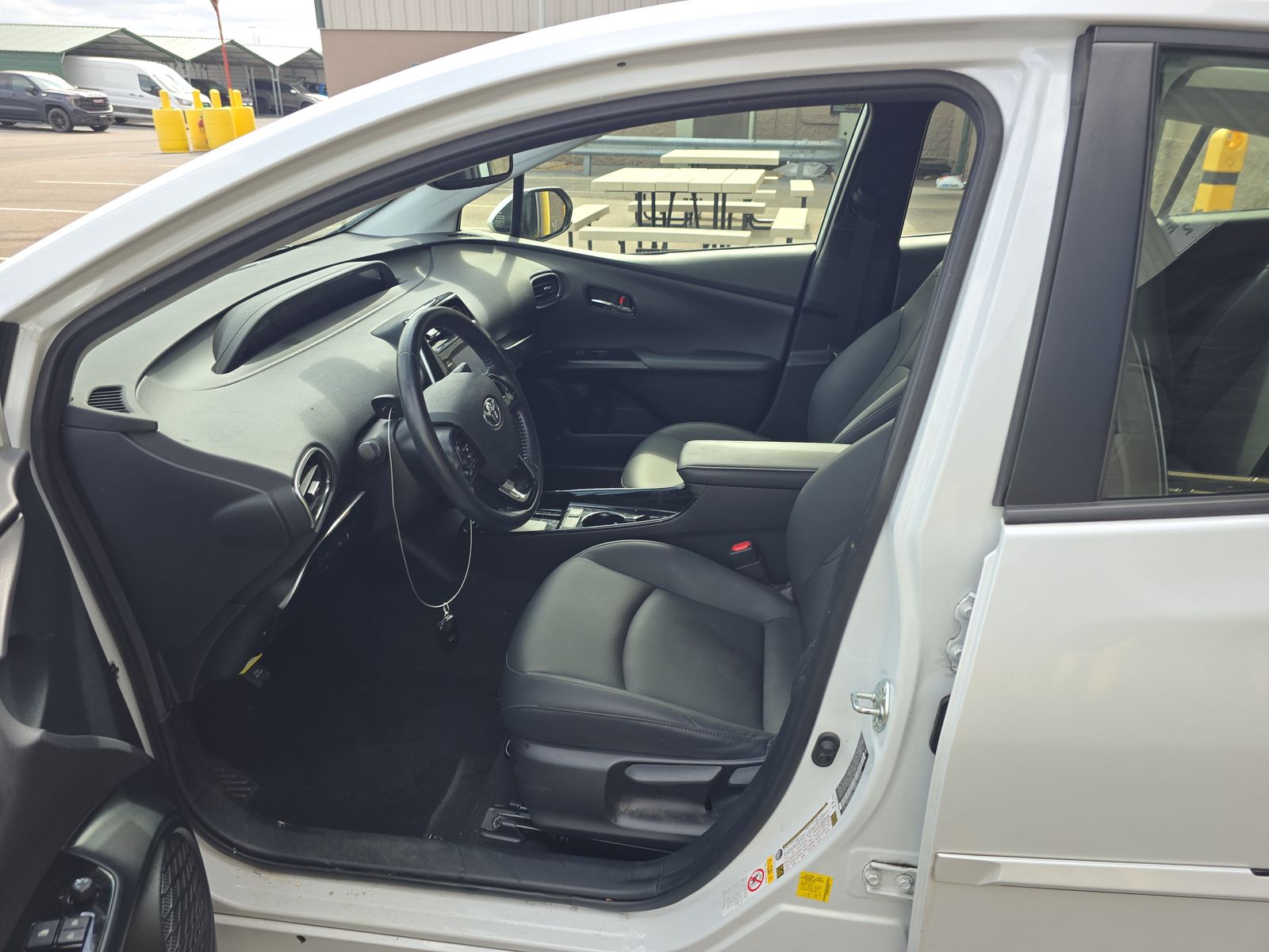 2021 Toyota Prius XLE AWD