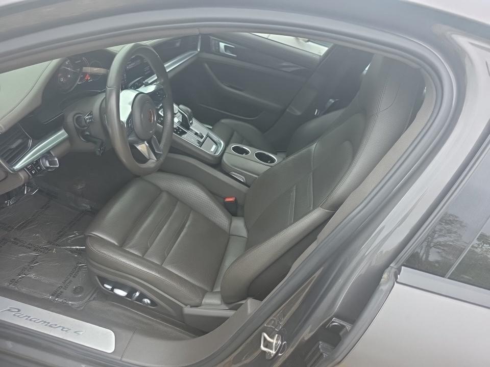 2018 Porsche Panamera 4 AWD