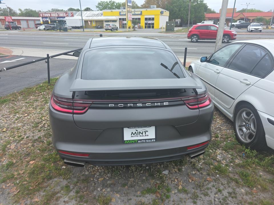 2018 Porsche Panamera 4 AWD