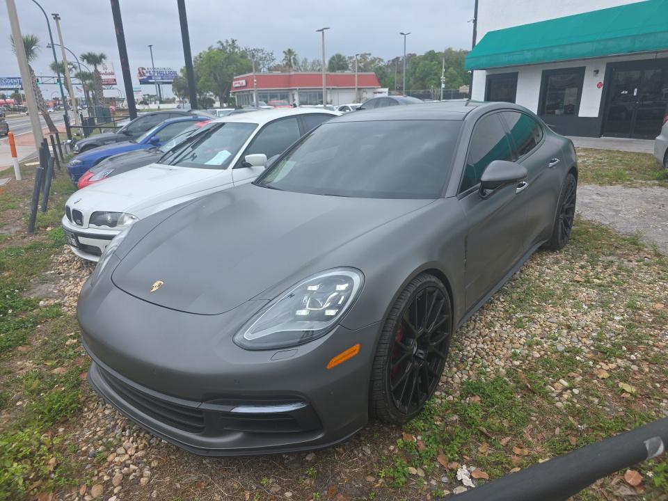 2018 Porsche Panamera 4 AWD