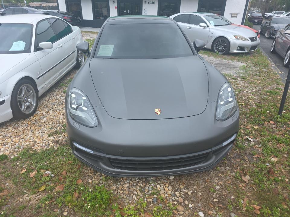 2018 Porsche Panamera 4 AWD