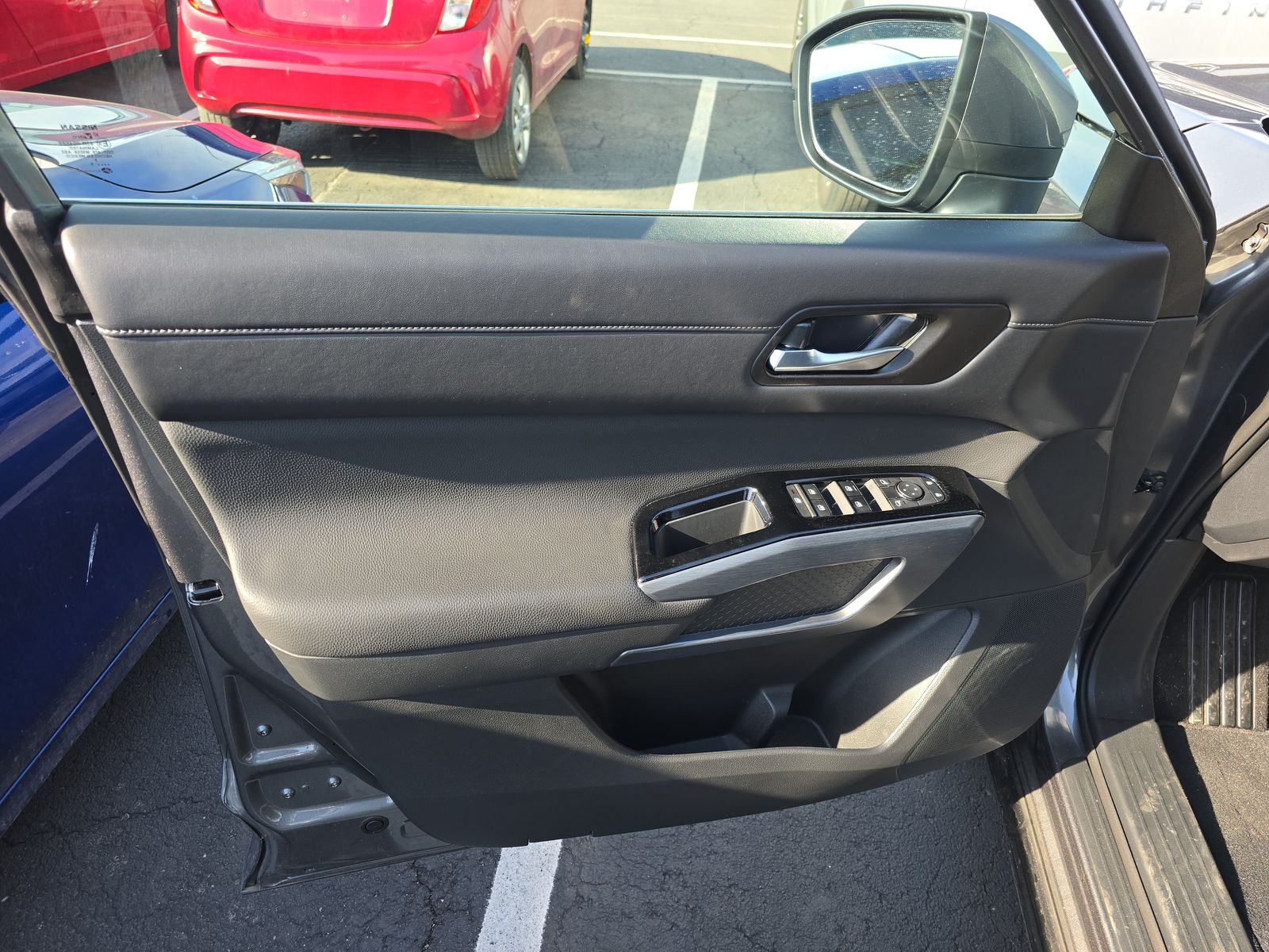 2025 Nissan Pathfinder SL AWD