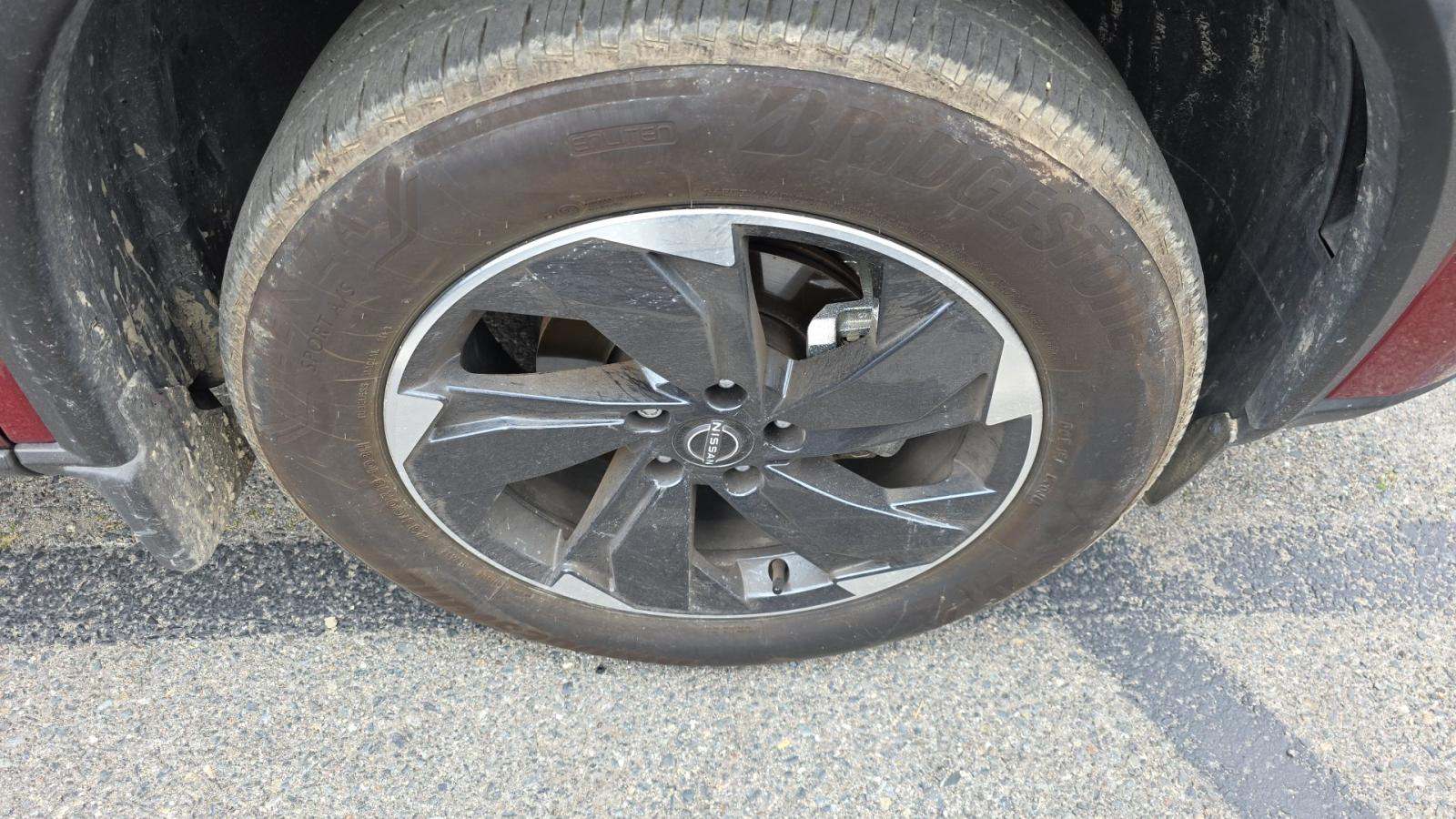 2025 Nissan Rogue SV FWD