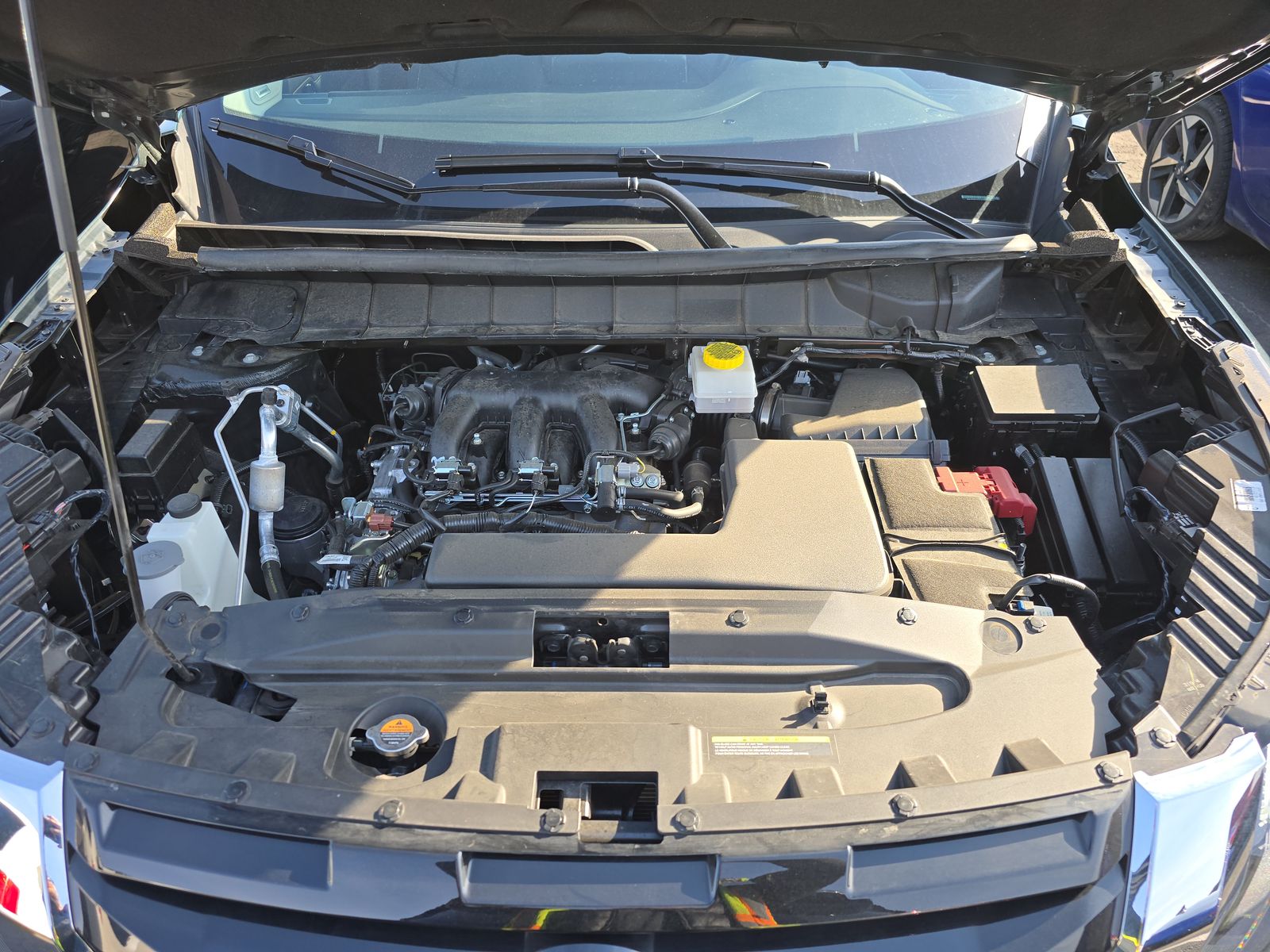 2025 Nissan Pathfinder SL FWD