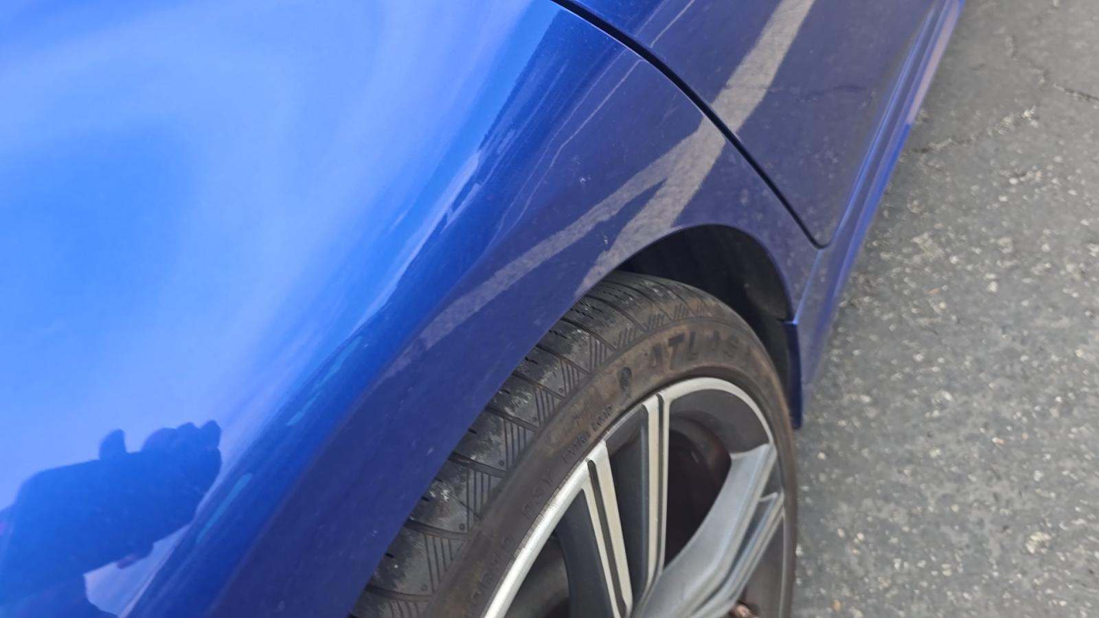 BMW 3 Series Sedan 330i M SPORT LINE снимка BMW 3 Series Sedan 330i M SPORT LINE