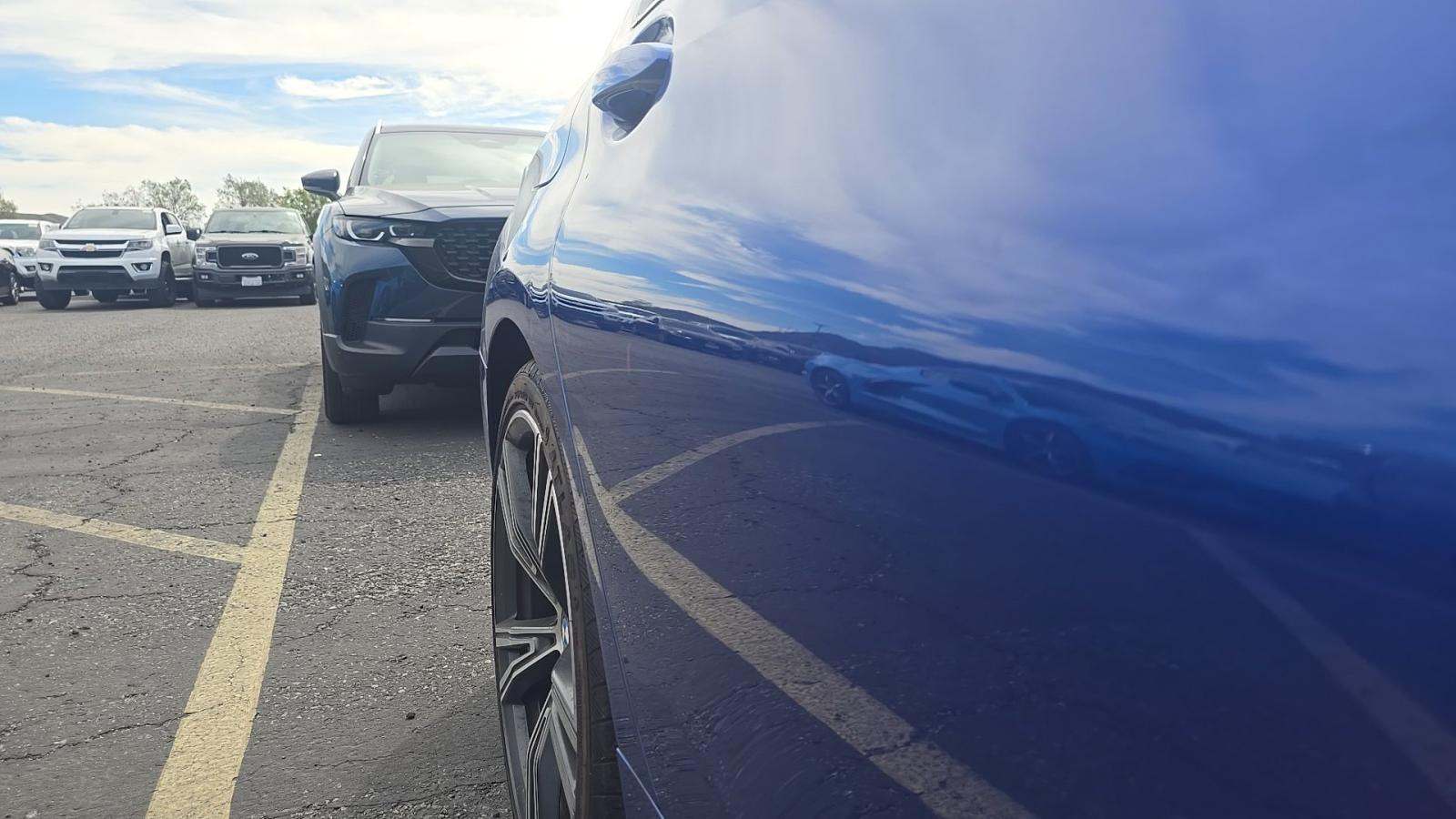 BMW 3 Series Sedan 330i M SPORT LINE снимка BMW 3 Series Sedan 330i M SPORT LINE