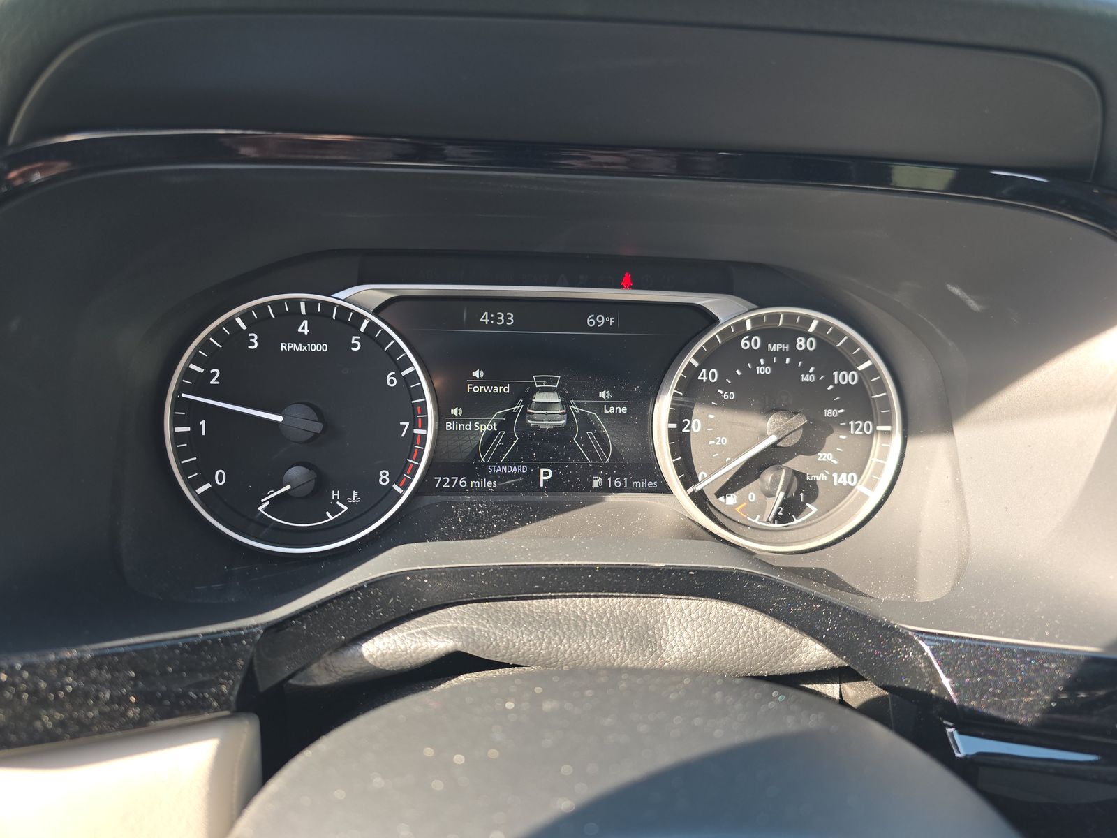 2025 Nissan Pathfinder SL FWD