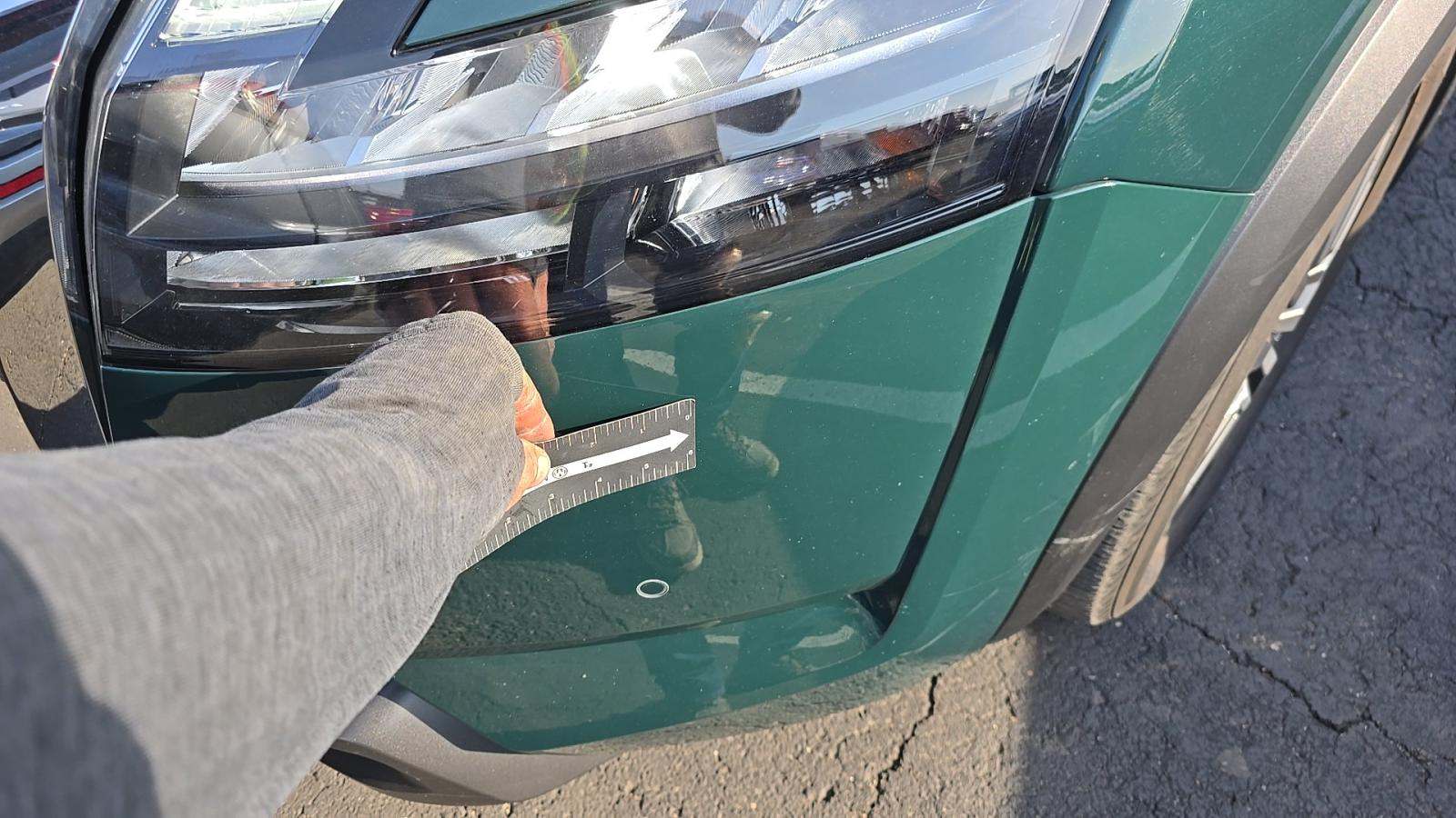 2025 Nissan Pathfinder SL FWD