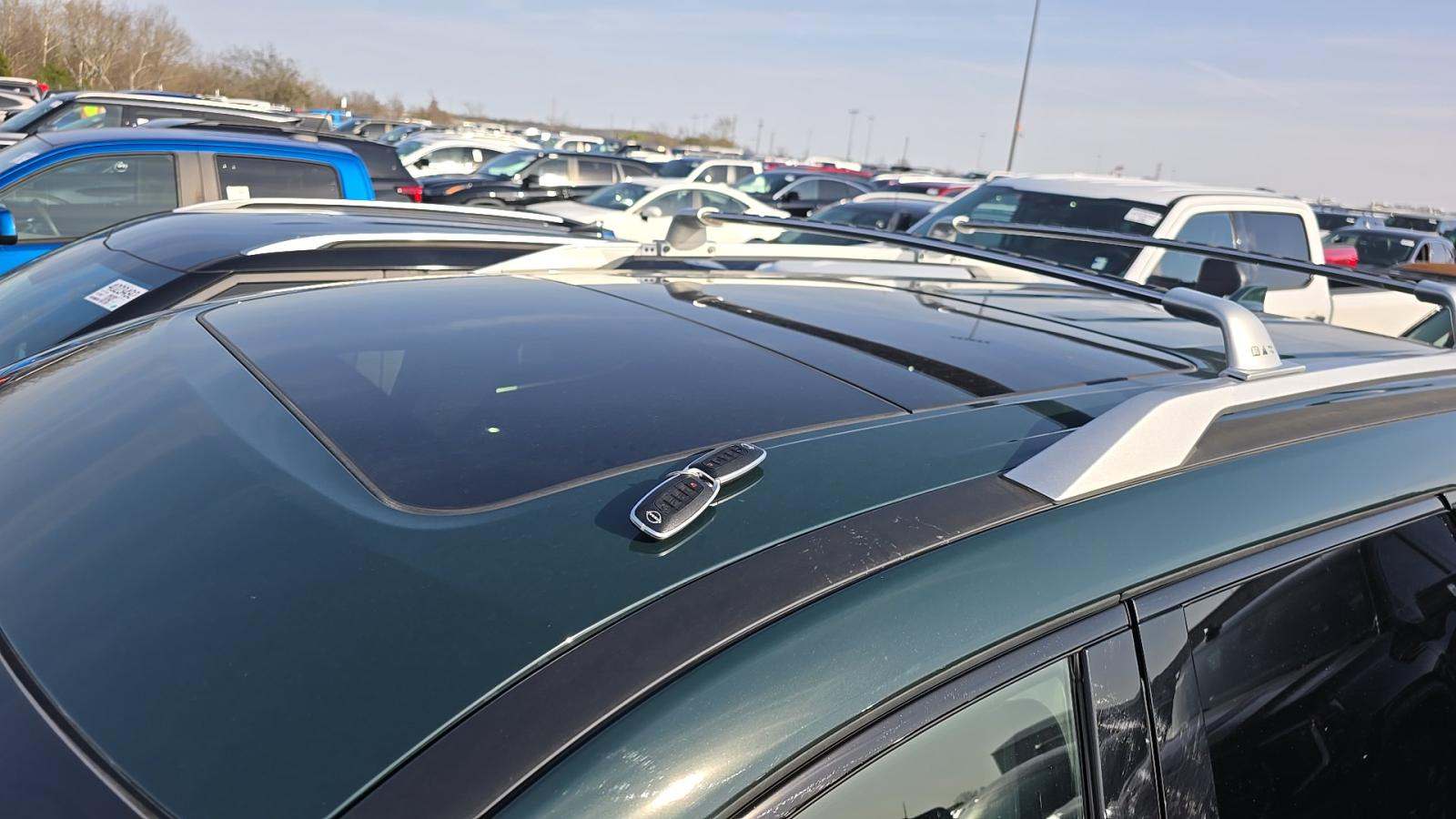 2025 Nissan Pathfinder SL FWD