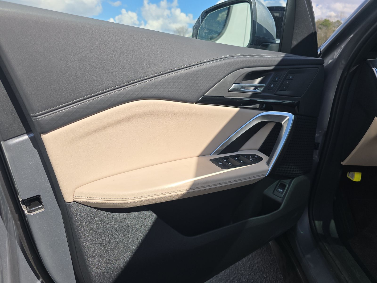 2025 BMW X2 xDrive28i AWD