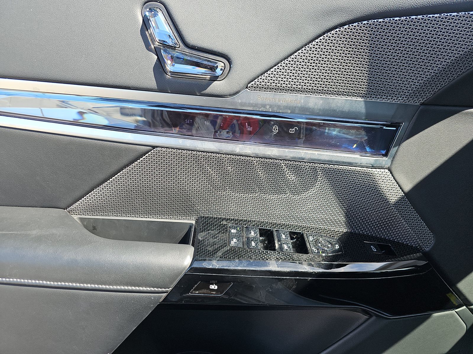 2025 BMW 7 Series 740i RWD