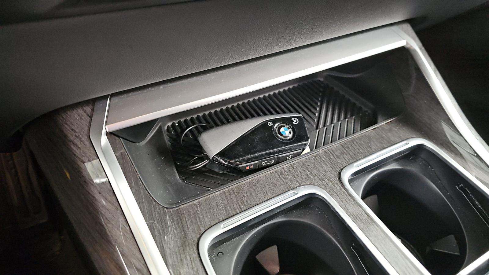 2025 BMW 7 Series 740i RWD