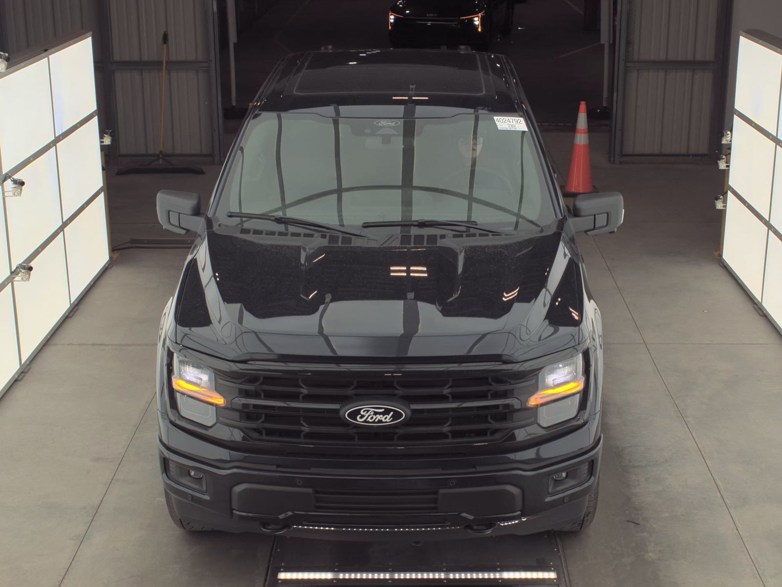 2025 Ford F-150 XLT AWD