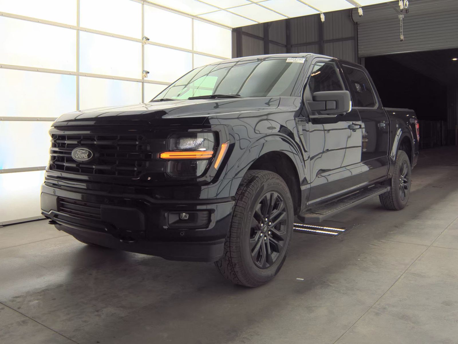 2025 Ford F-150 XLT AWD