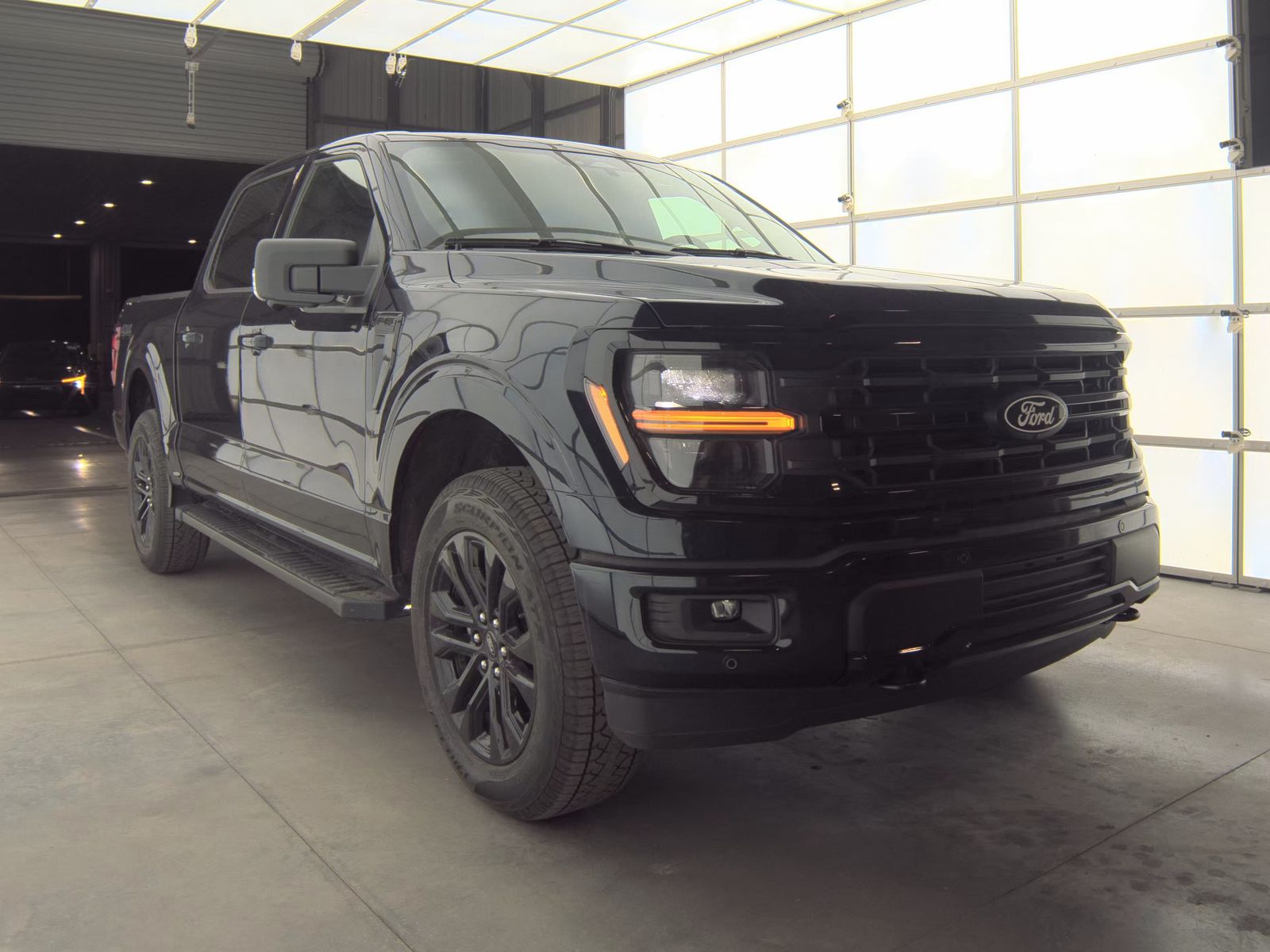 2025 Ford F-150 XLT AWD