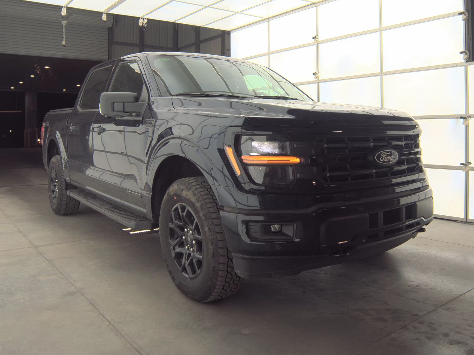 2025 Ford F-150 Hybrid XLT AWD