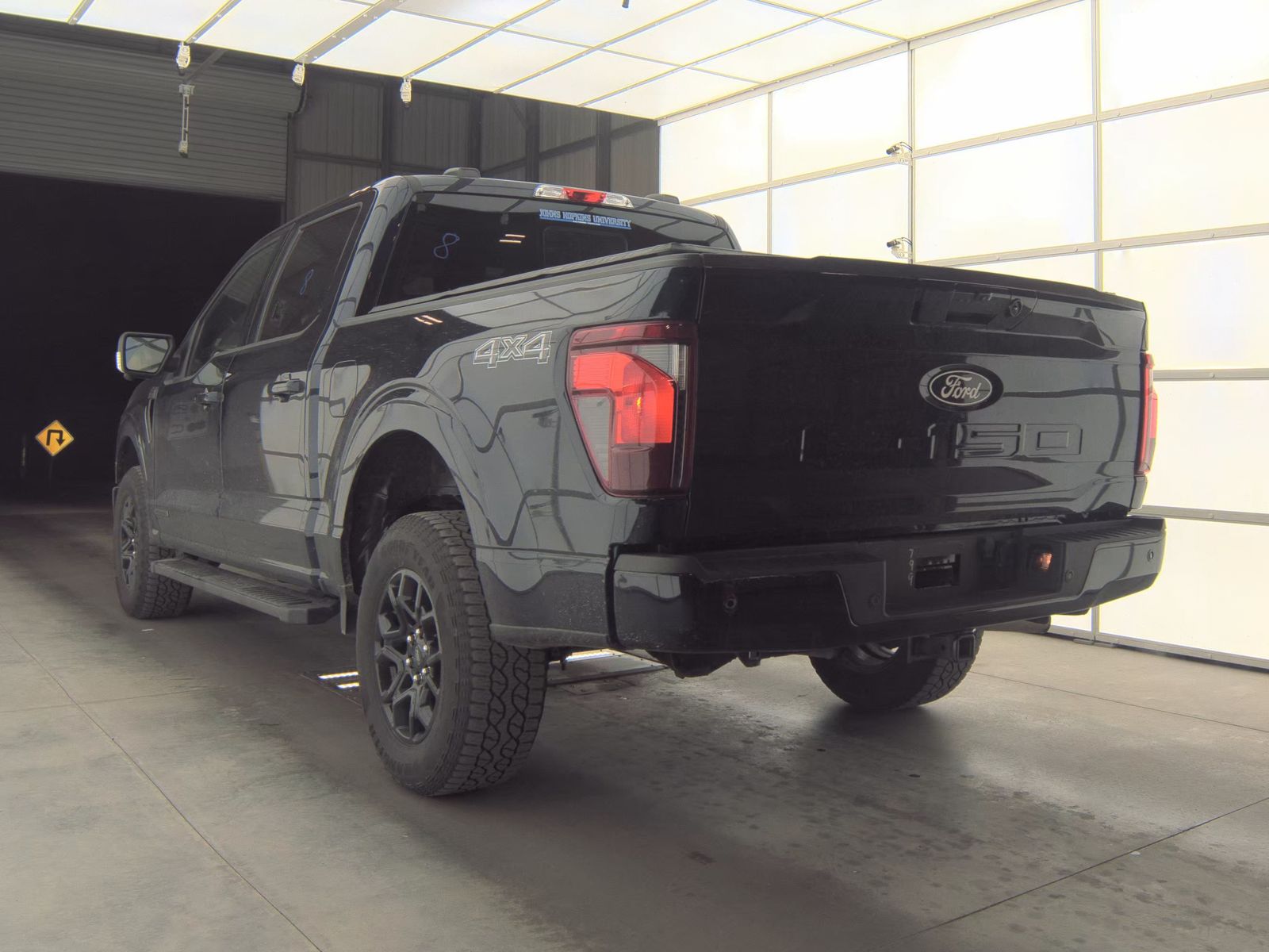 2025 Ford F-150 Hybrid XLT AWD