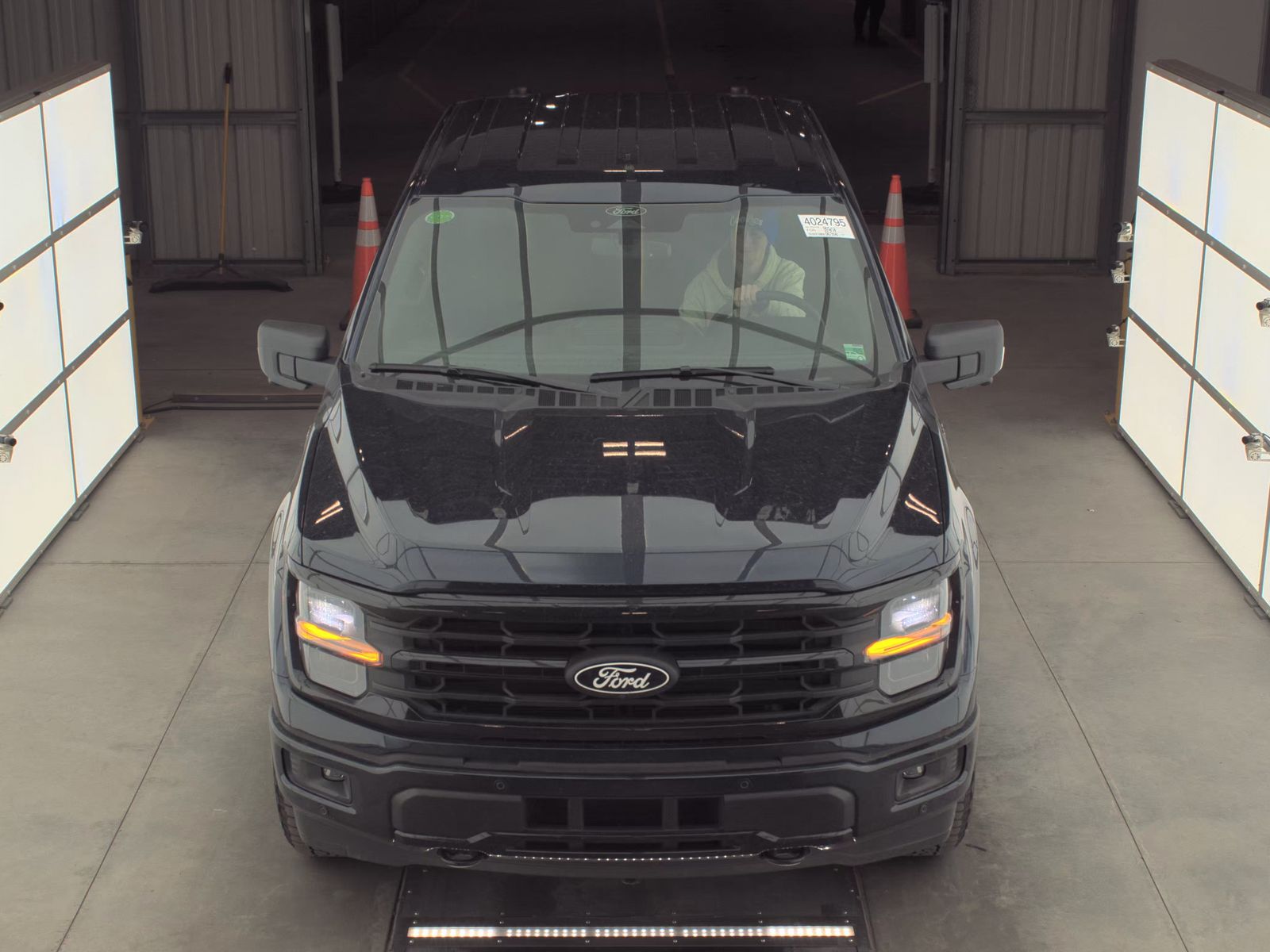 2025 Ford F-150 Hybrid XLT AWD