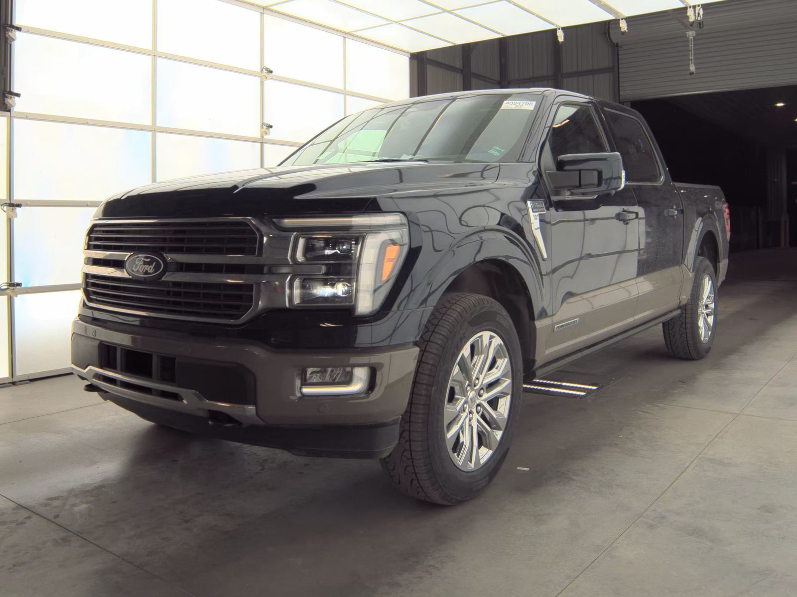 2025 Ford F-150 Hybrid King Ranch AWD