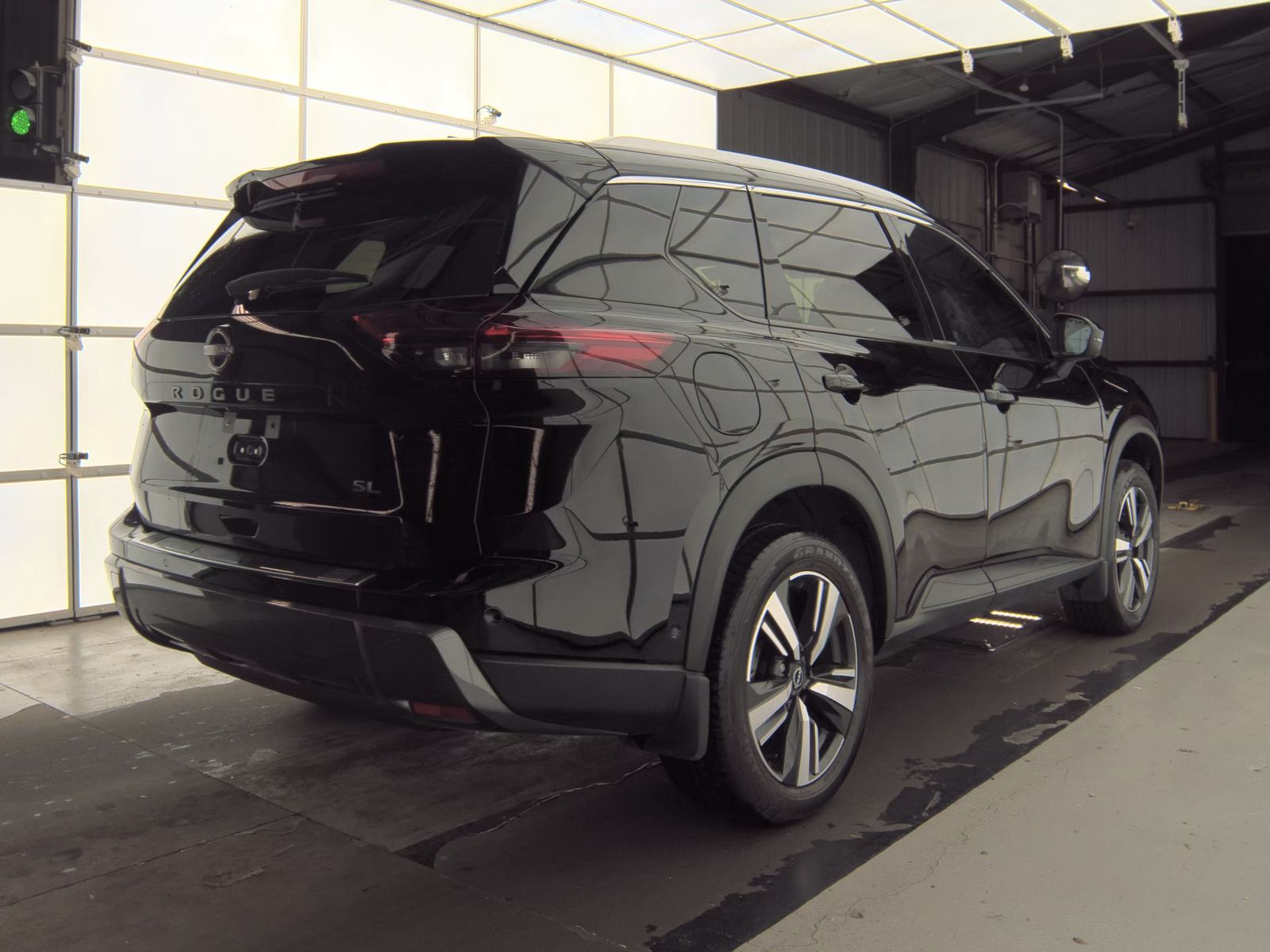 2025 Nissan Rogue SL FWD