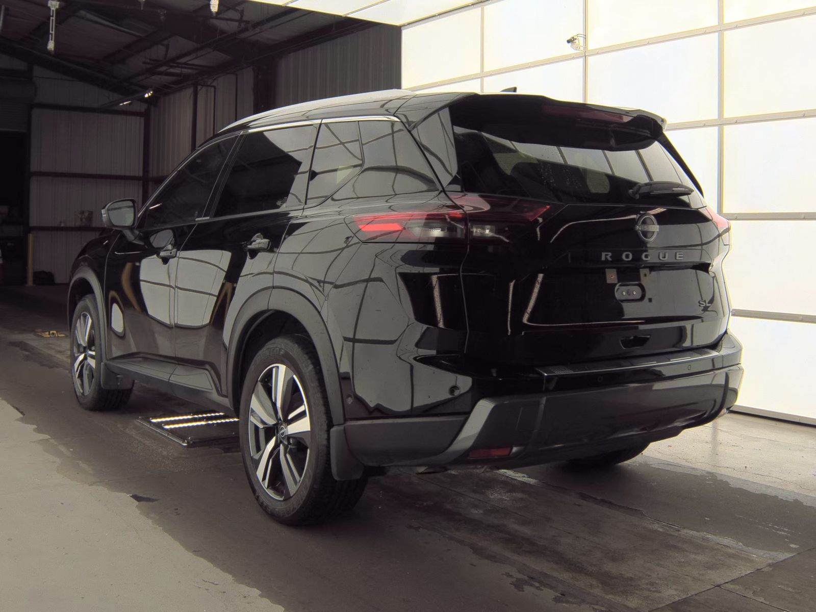 2025 Nissan Rogue SL FWD