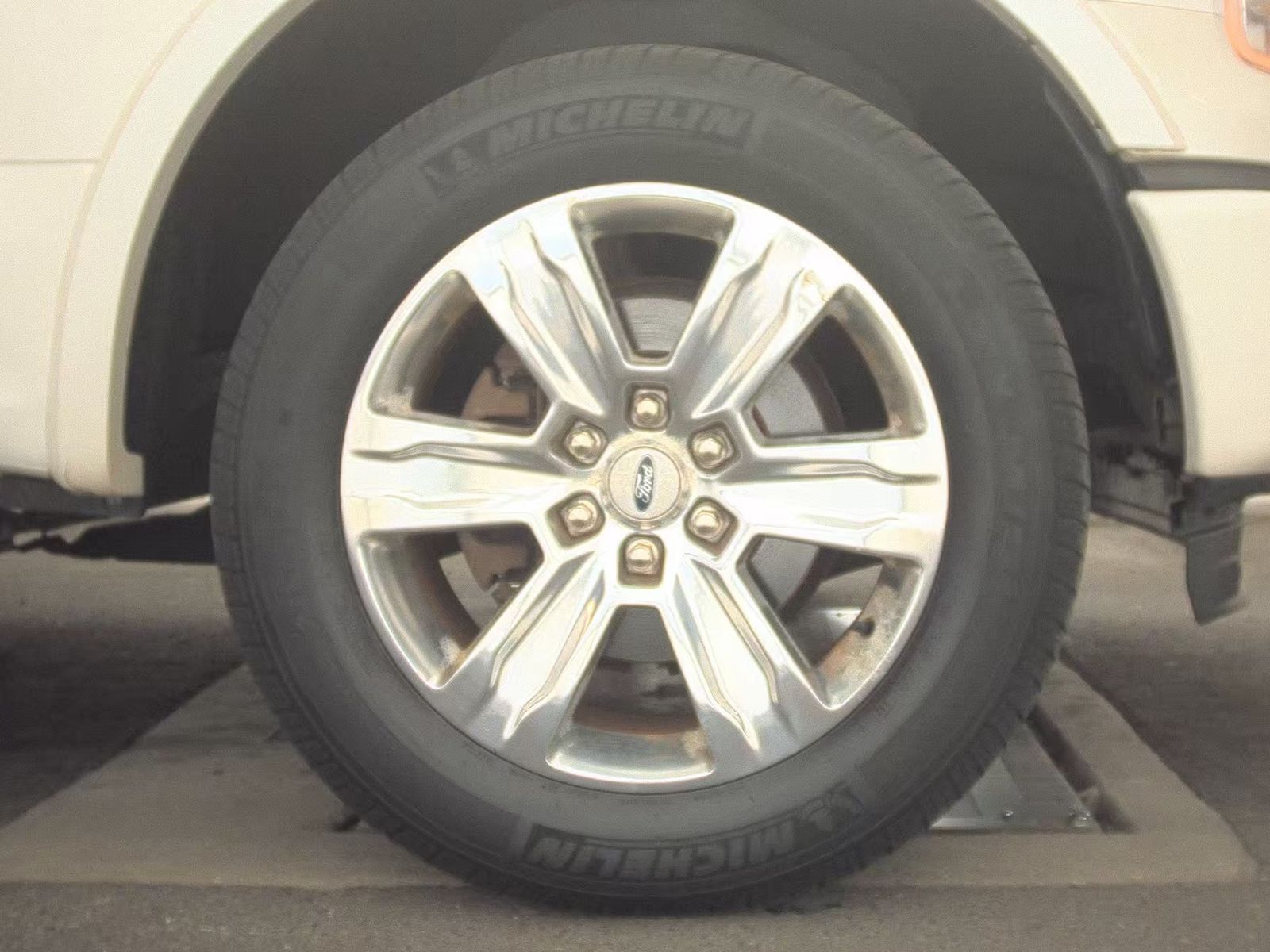 2015 Ford F-150 Platinum RWD