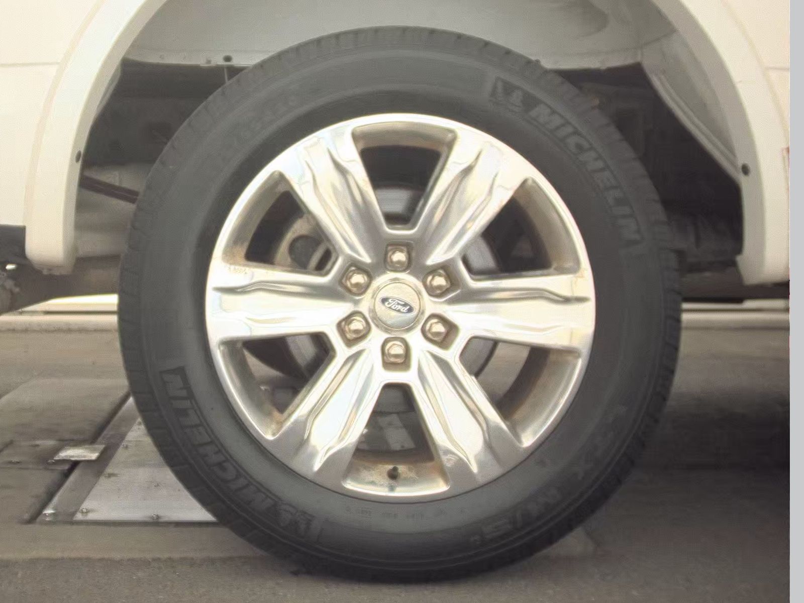 2015 Ford F-150 Platinum RWD