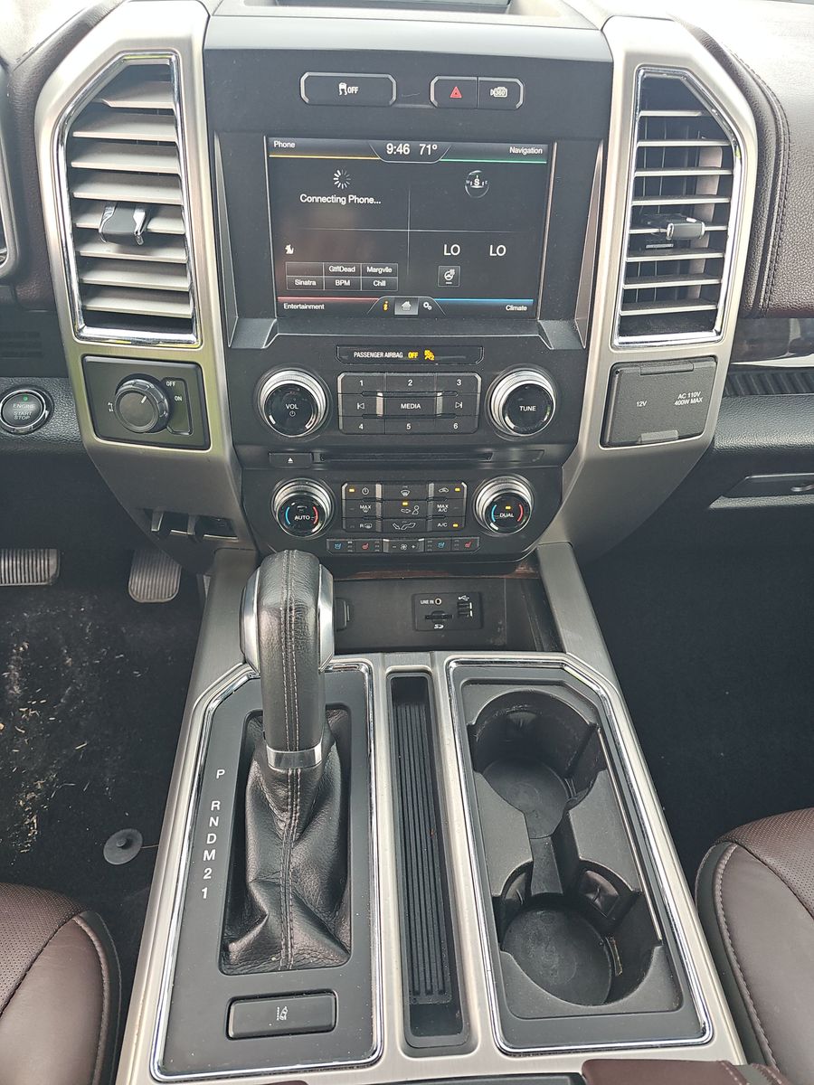 2015 Ford F-150 Platinum RWD