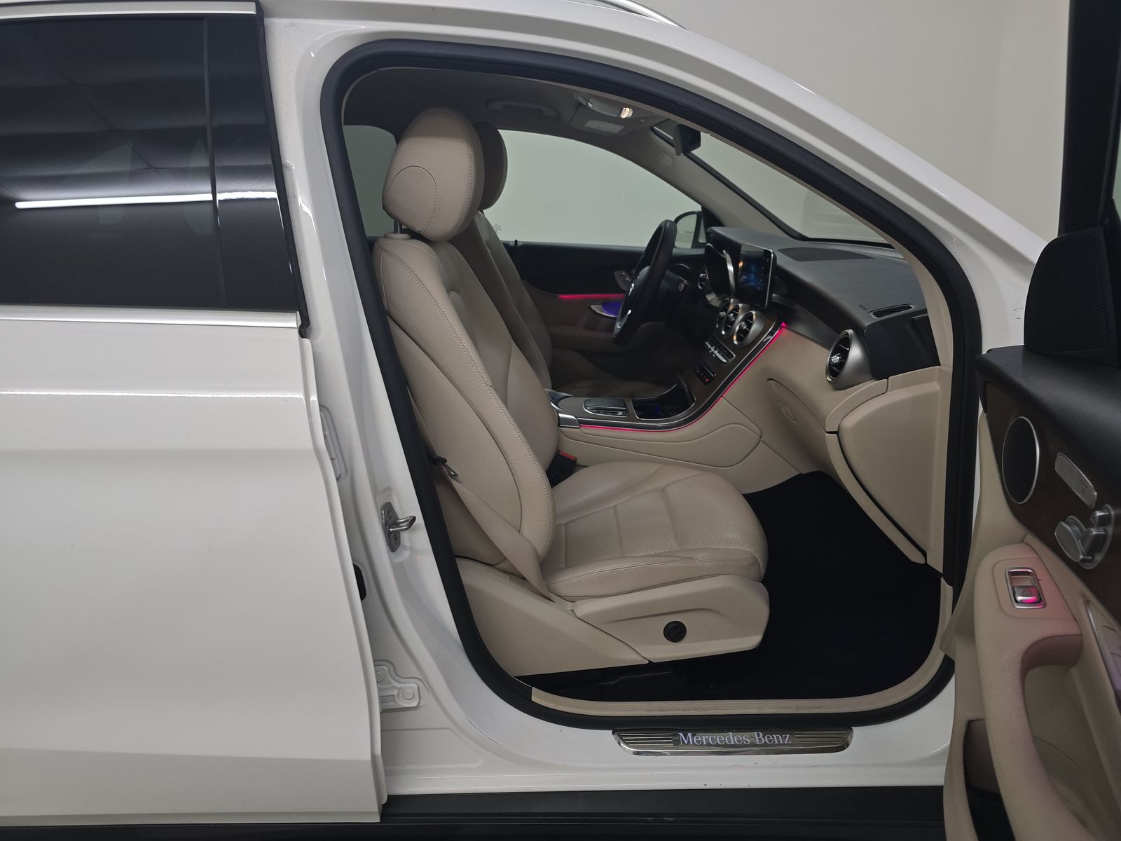 2021 Mercedes-Benz GLC GLC 300 RWD