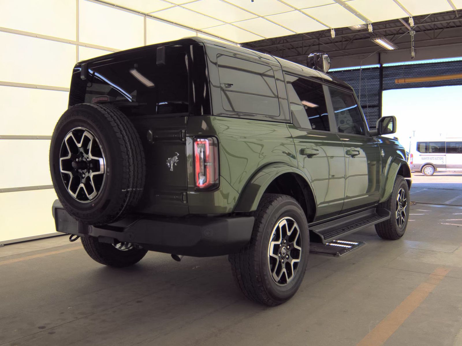 FORD BRONCO - 6