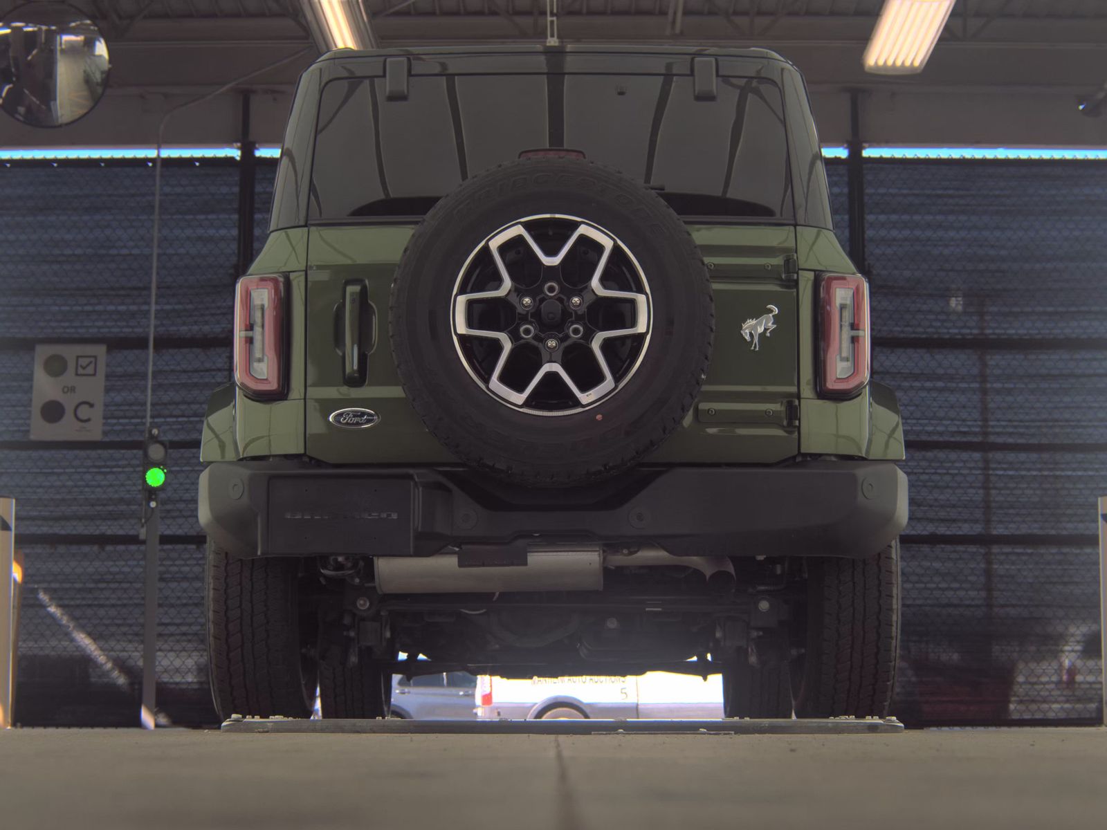 FORD BRONCO - 8