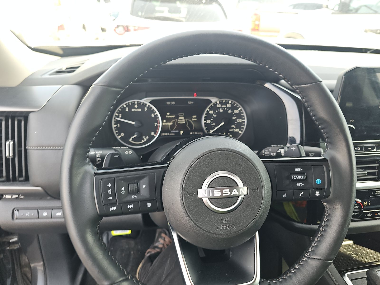 2025 Nissan Pathfinder SL FWD