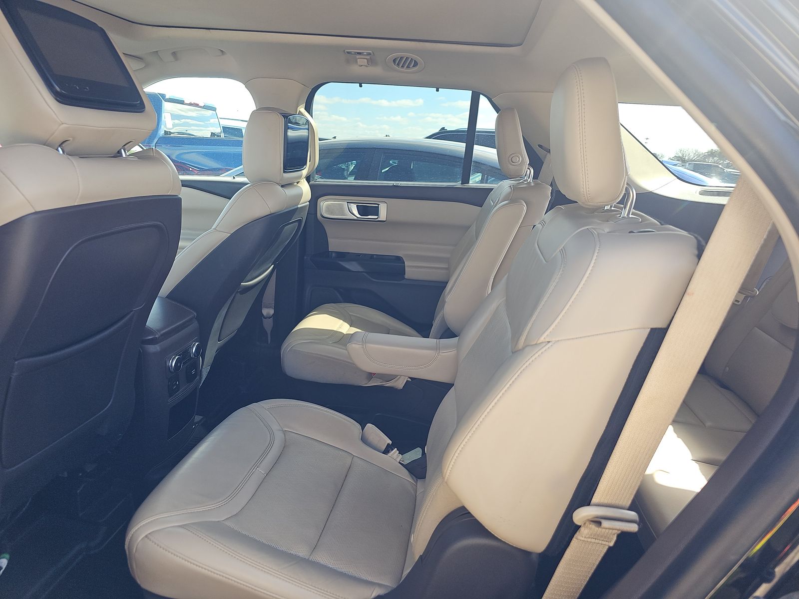 2020 Ford Explorer Platinum AWD