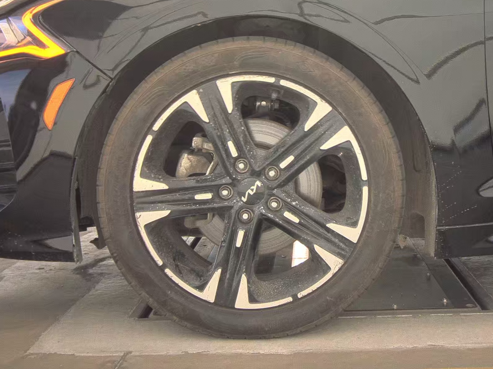 2023 Kia K5 GT-Line FWD