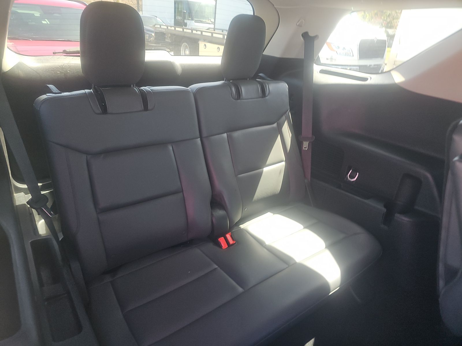 2025 Ford Explorer Active RWD