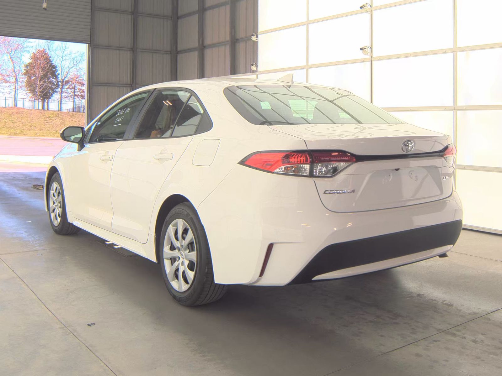 2022 Toyota Corolla LE FWD