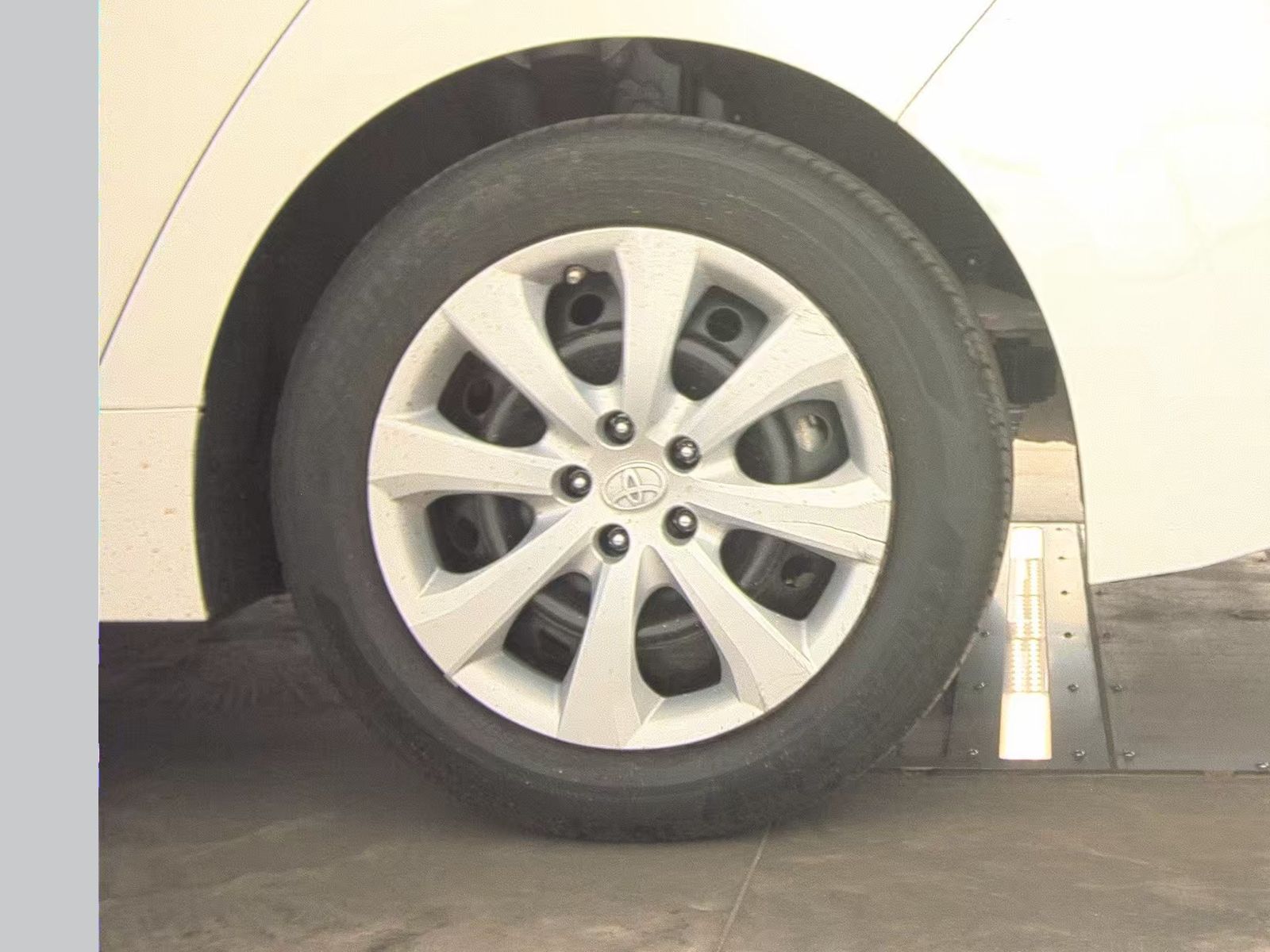 2022 Toyota Corolla LE FWD