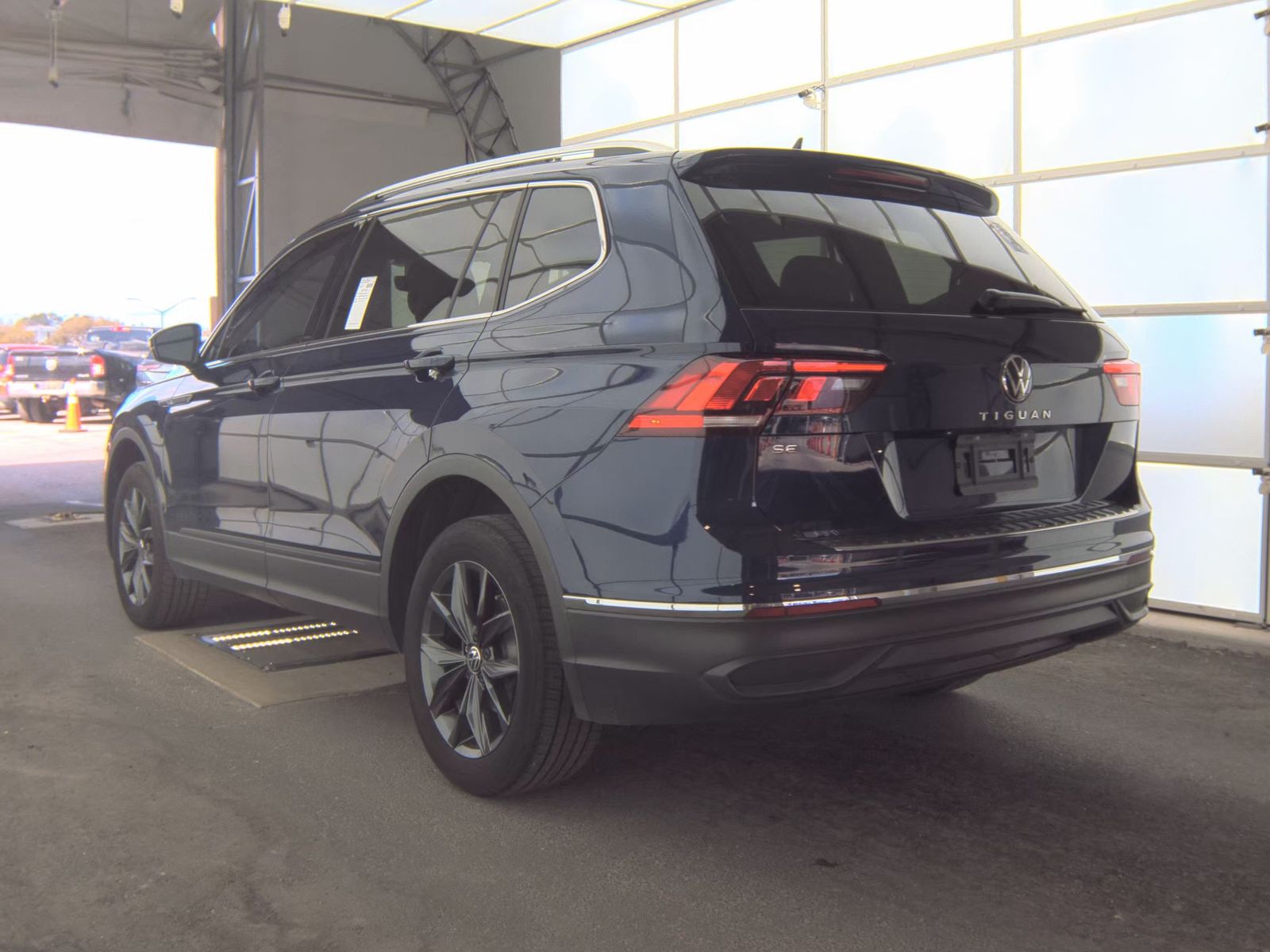 2022 Volkswagen Tiguan 2.0T SE FWD