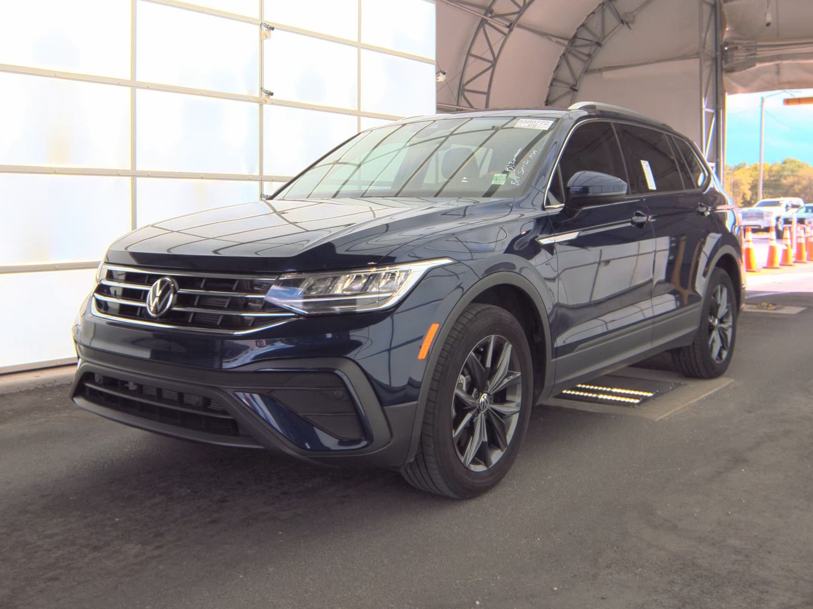 2022 Volkswagen Tiguan 2.0T SE FWD