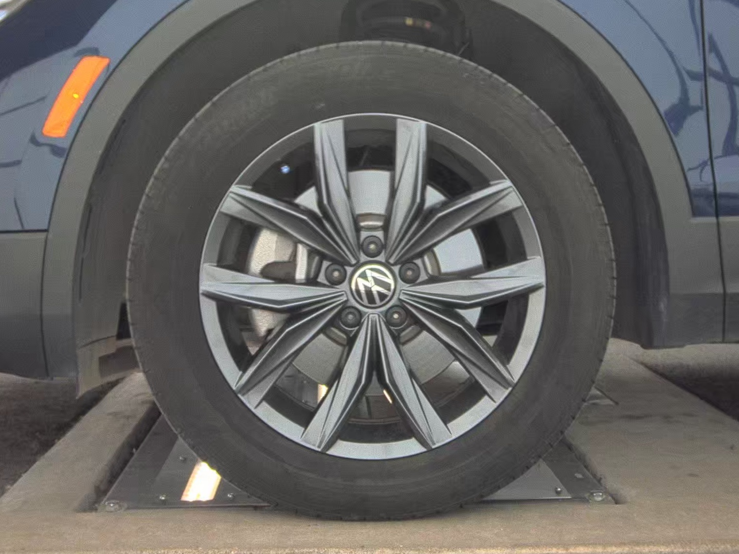 2022 Volkswagen Tiguan 2.0T SE FWD